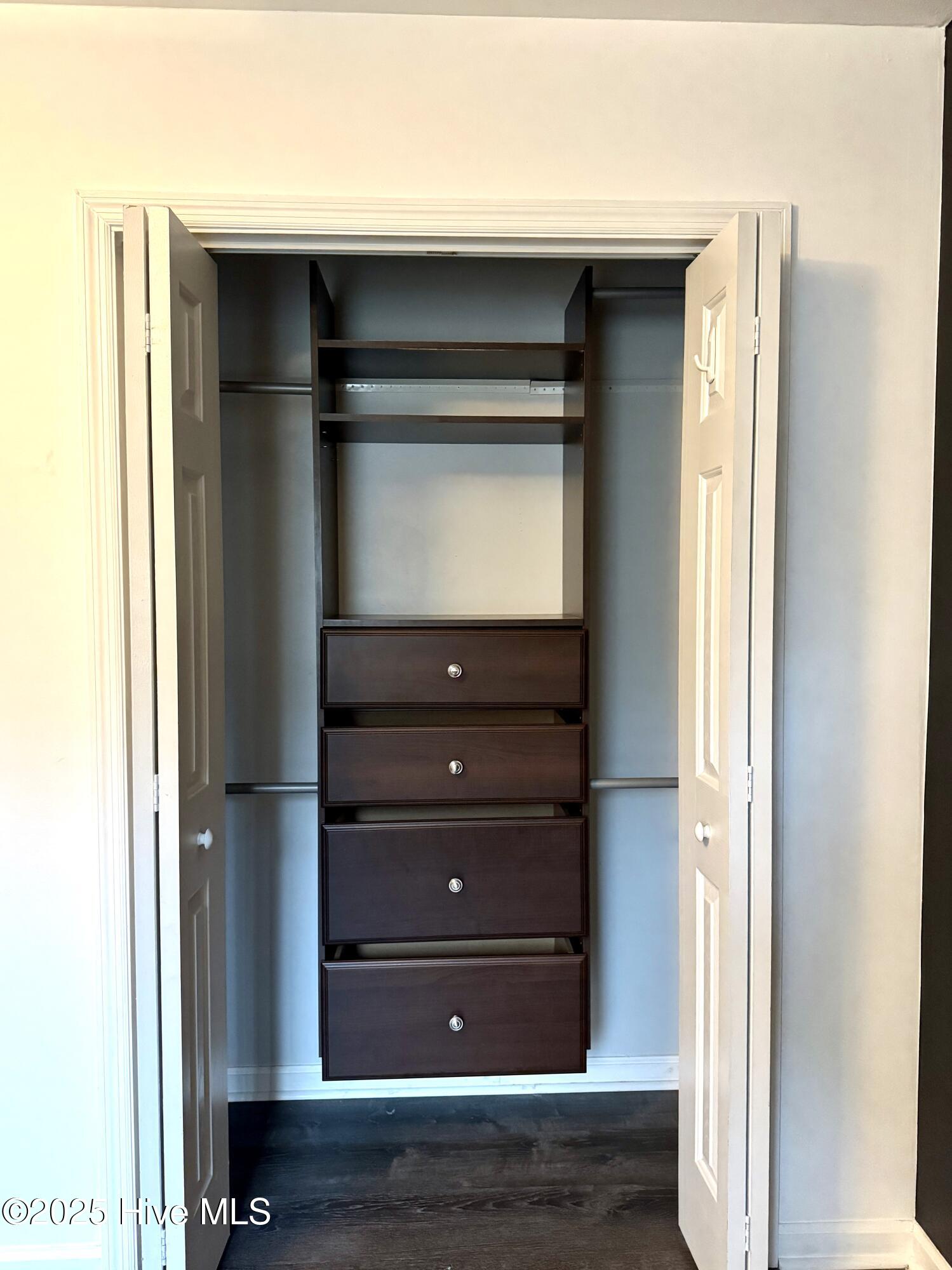 100551792 | Photo 12