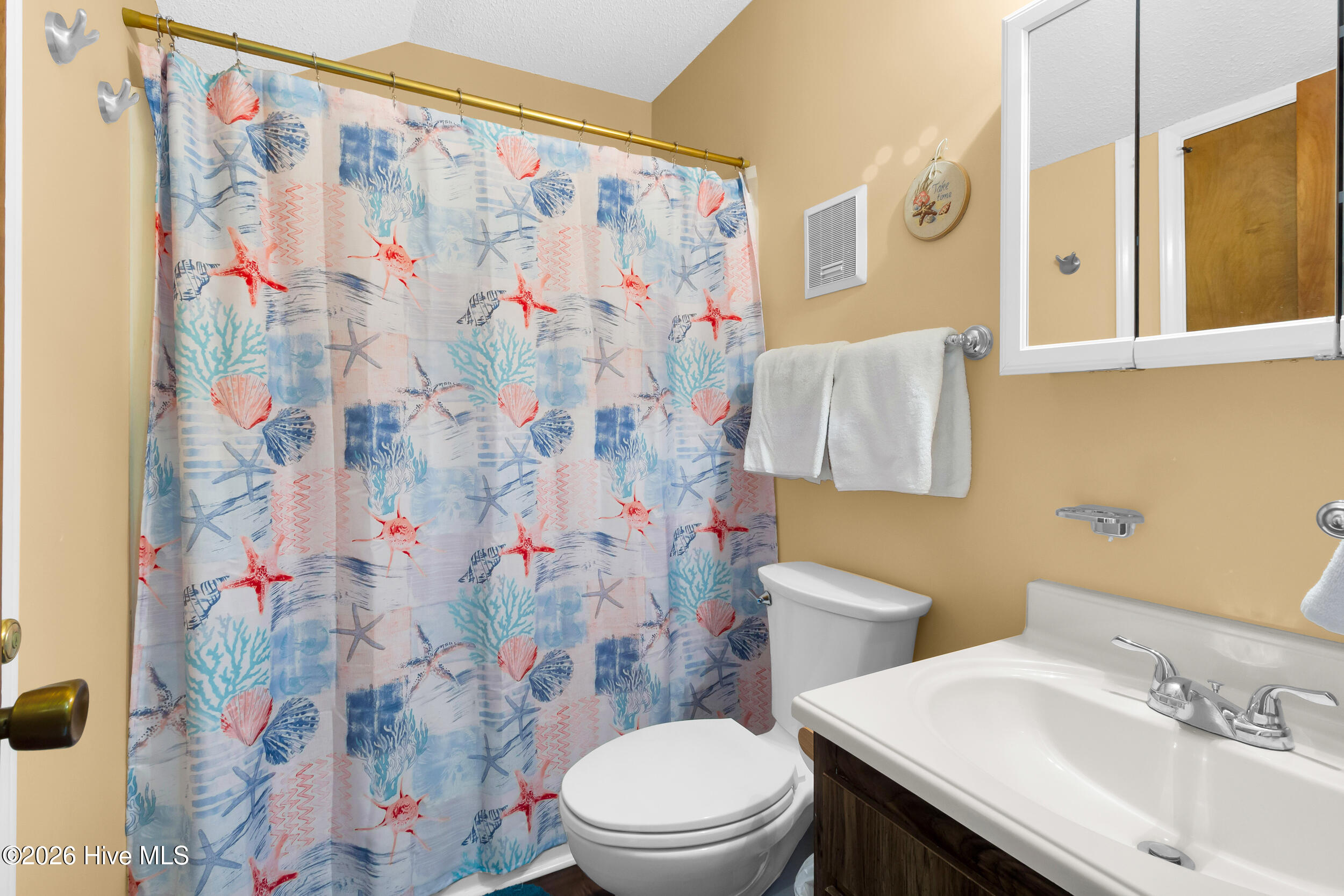 100553975 | Photo 14