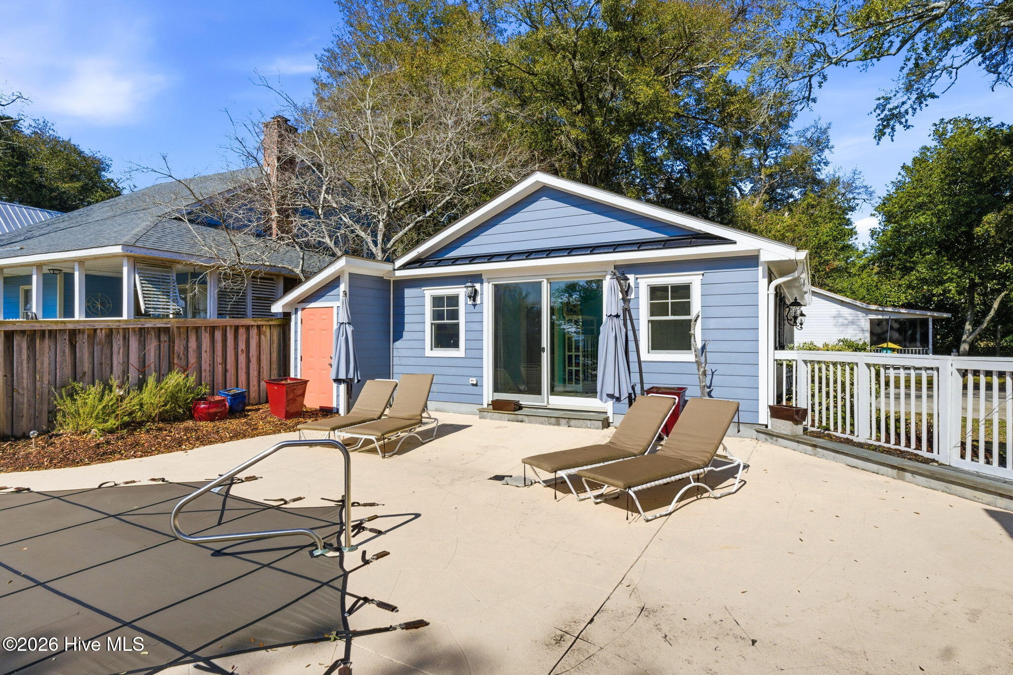 100553836 | Photo 48