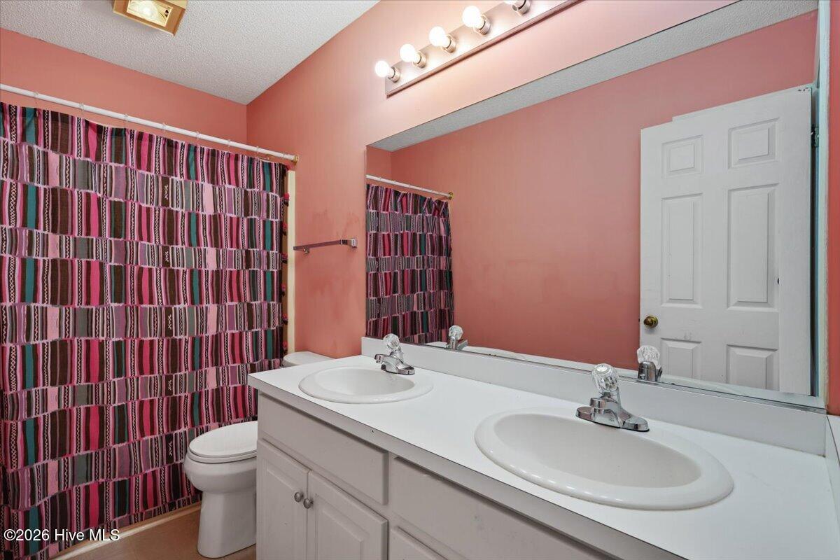 40-206 Creekside Dr-40