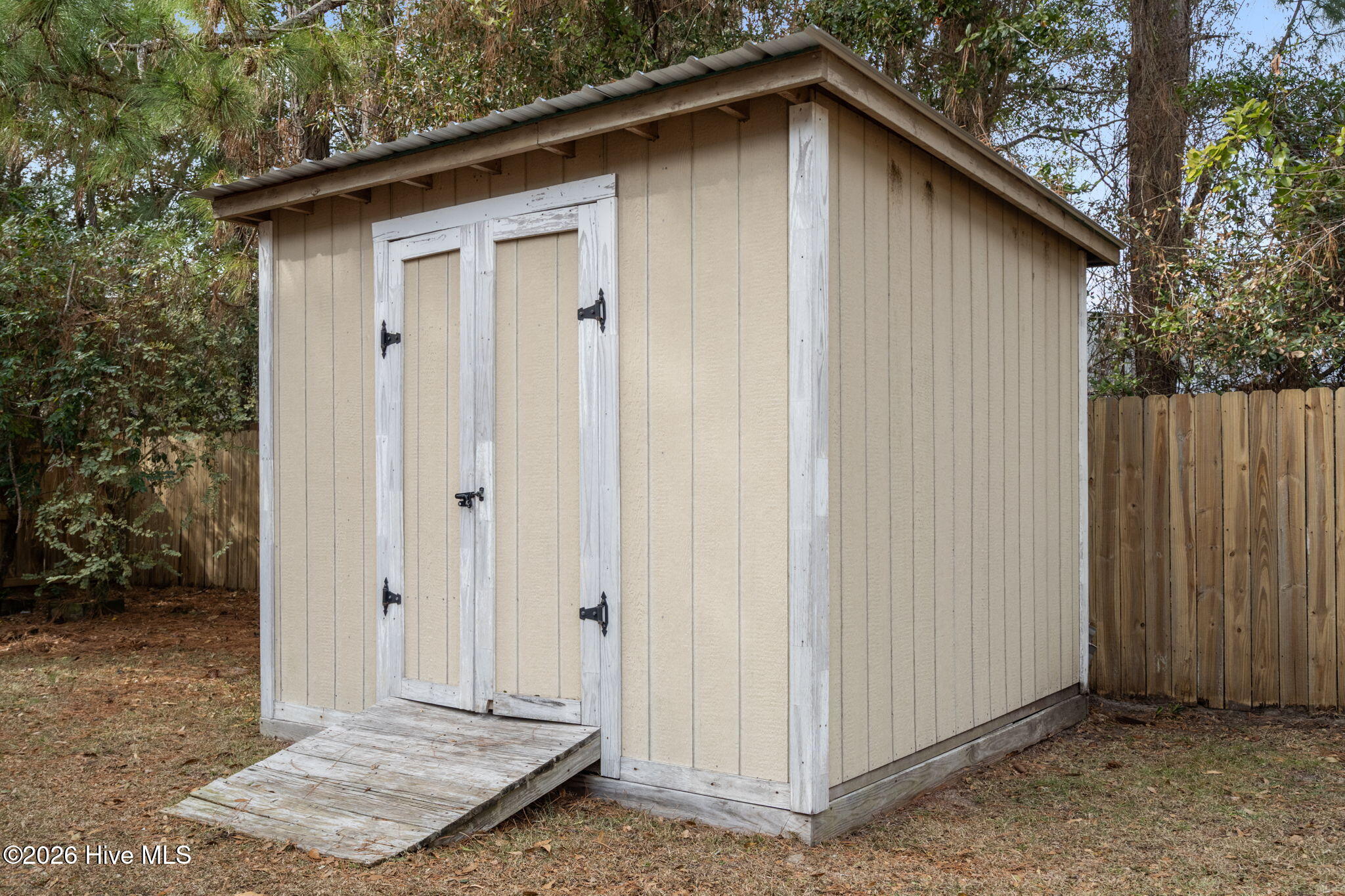 100552888 | Photo 43