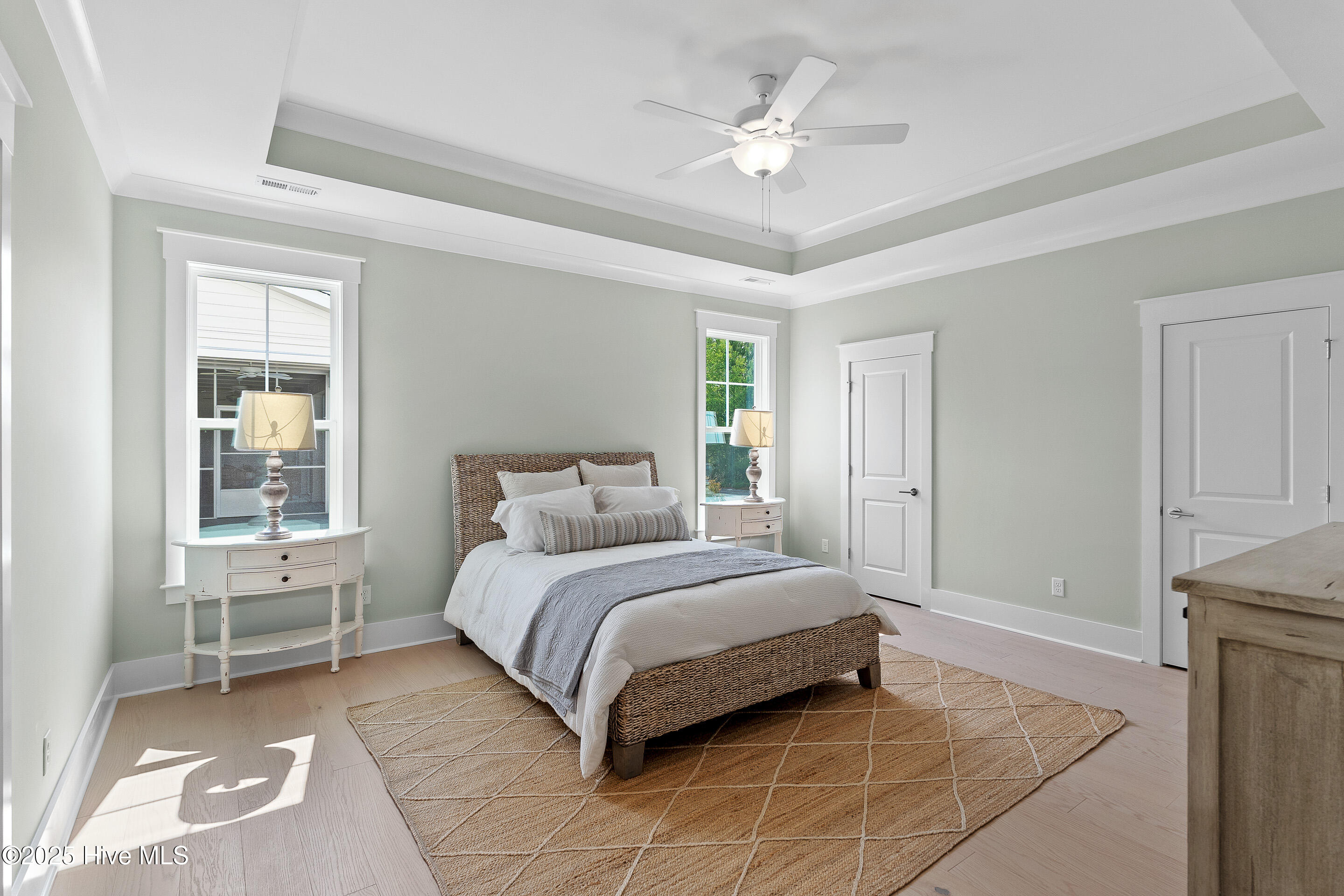 100471087 | Photo 26