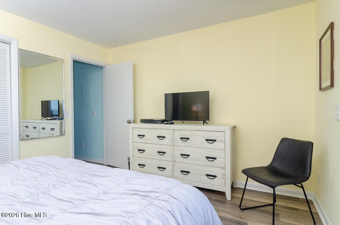 100557197 | Photo 15