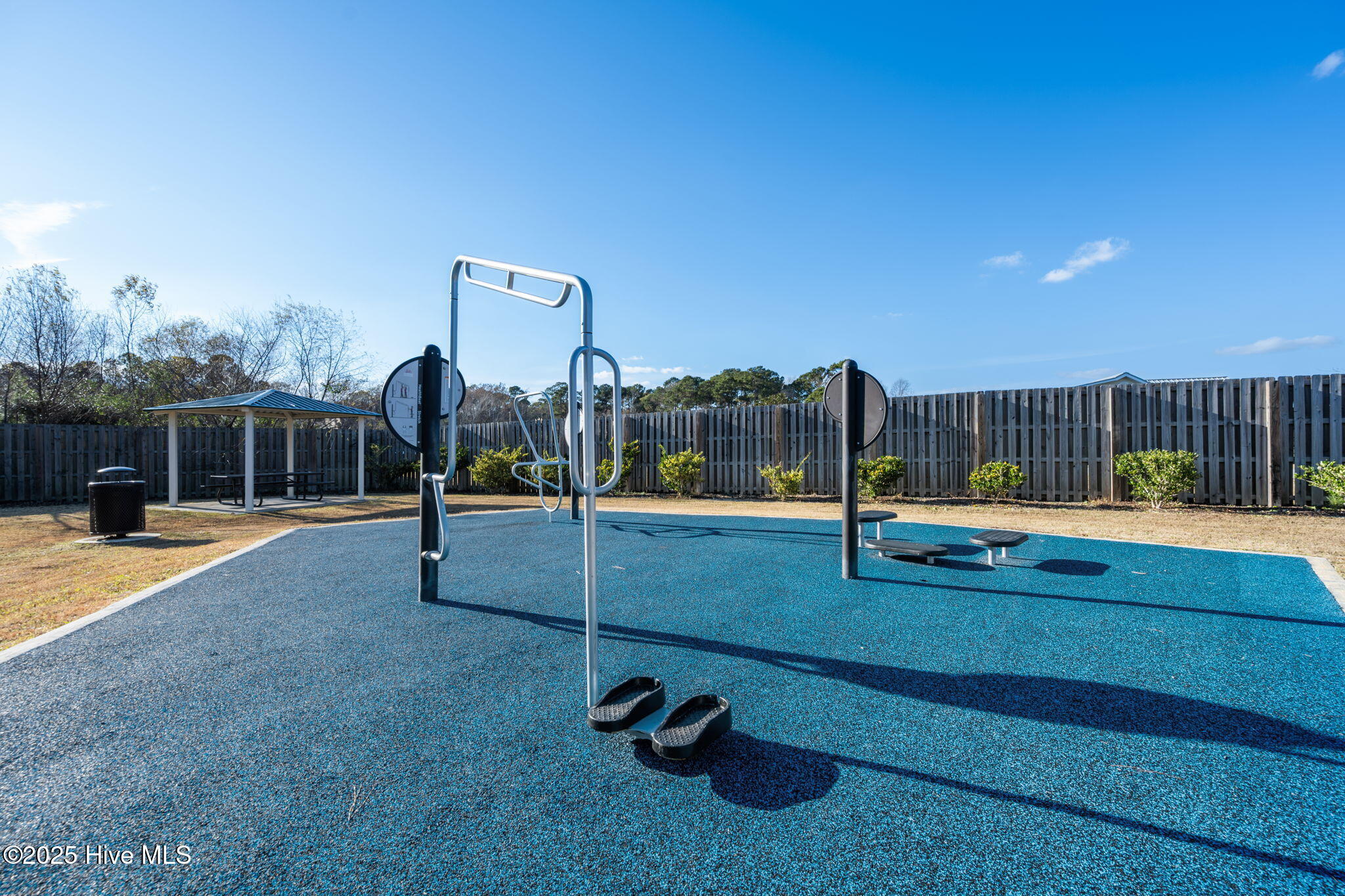 100545189 | Photo 70