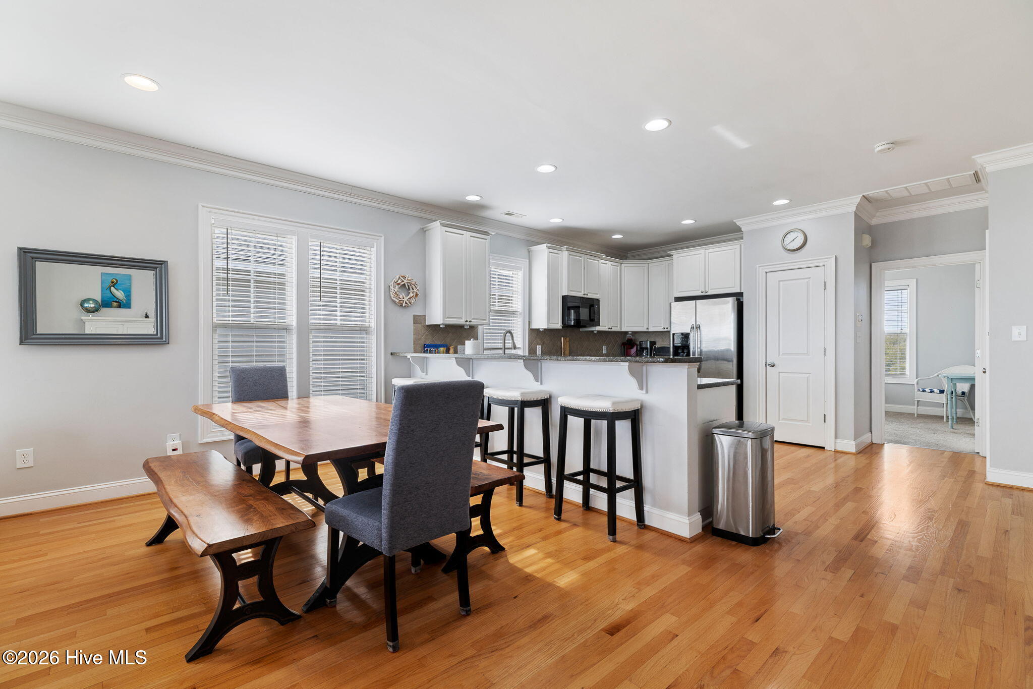 100551653 | Photo 45