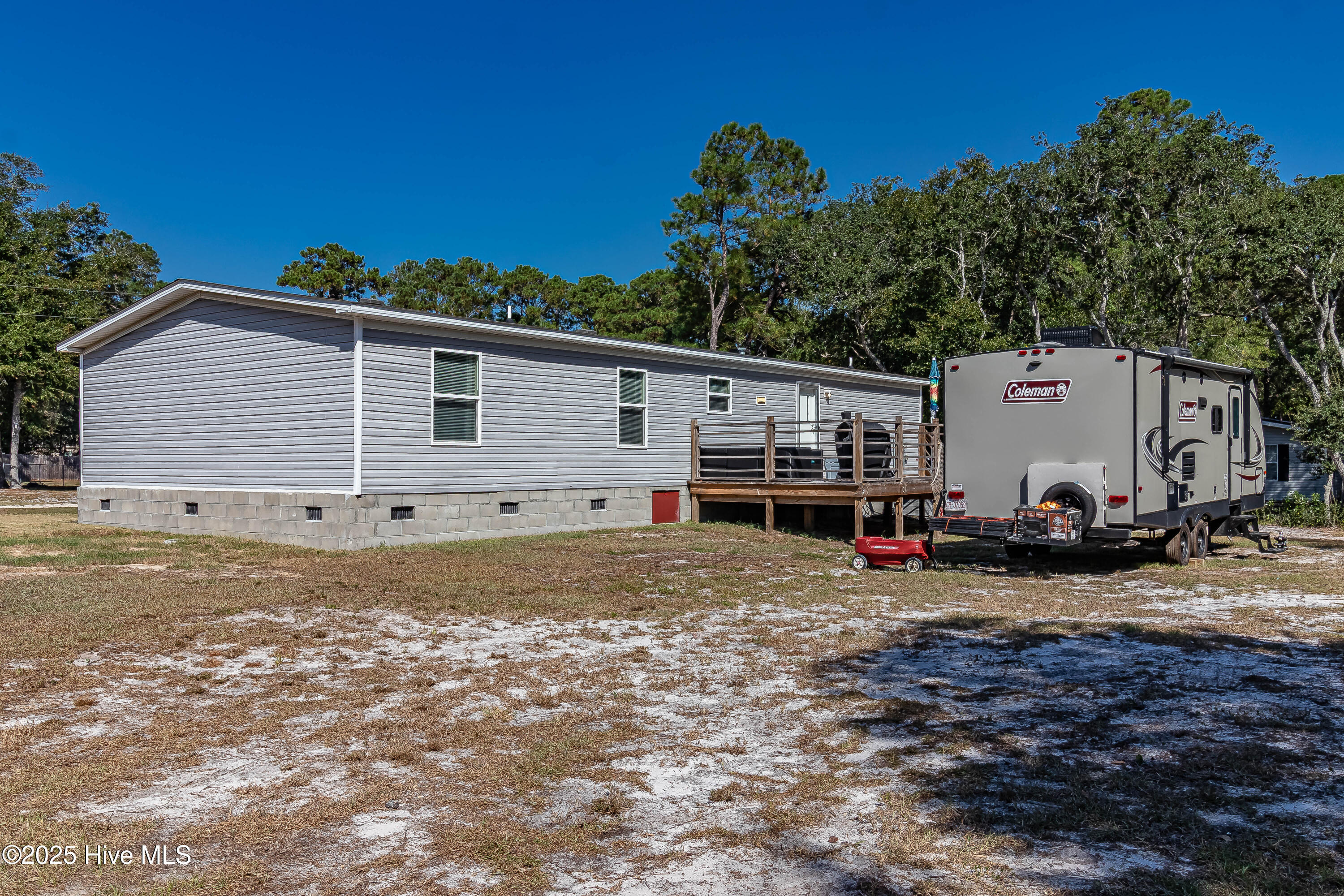 100532015 | Photo 30