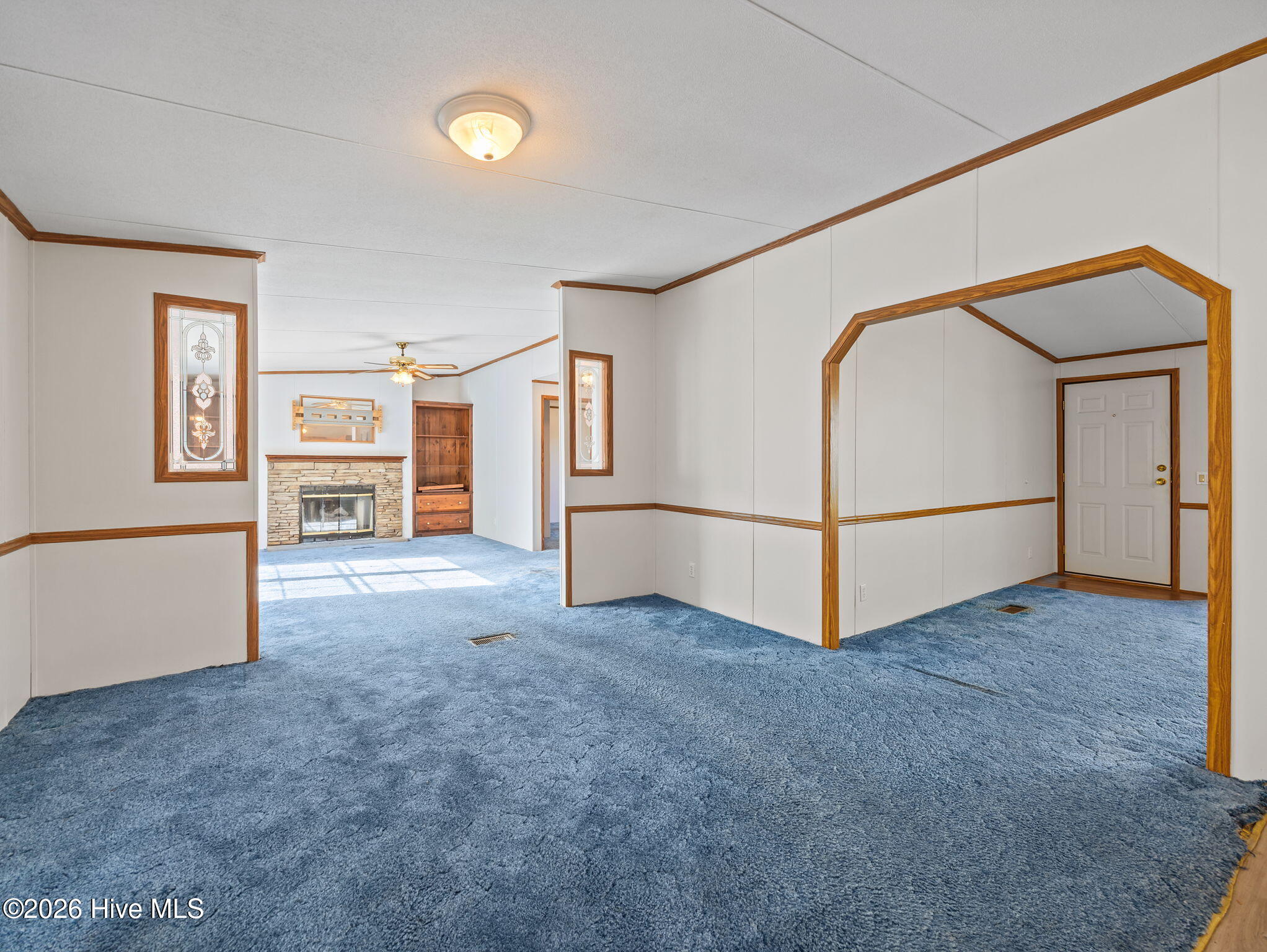 100565011 | Photo 13