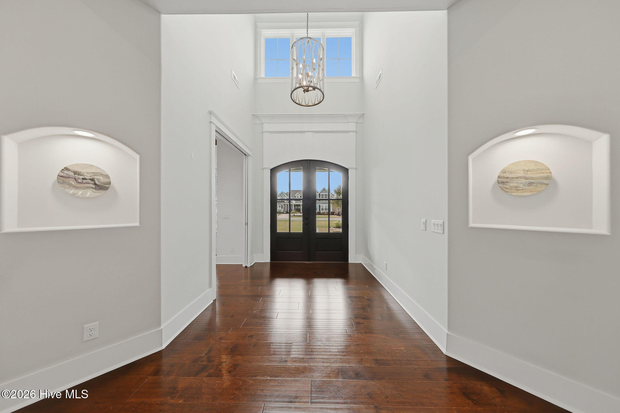 100562967 | Photo 10