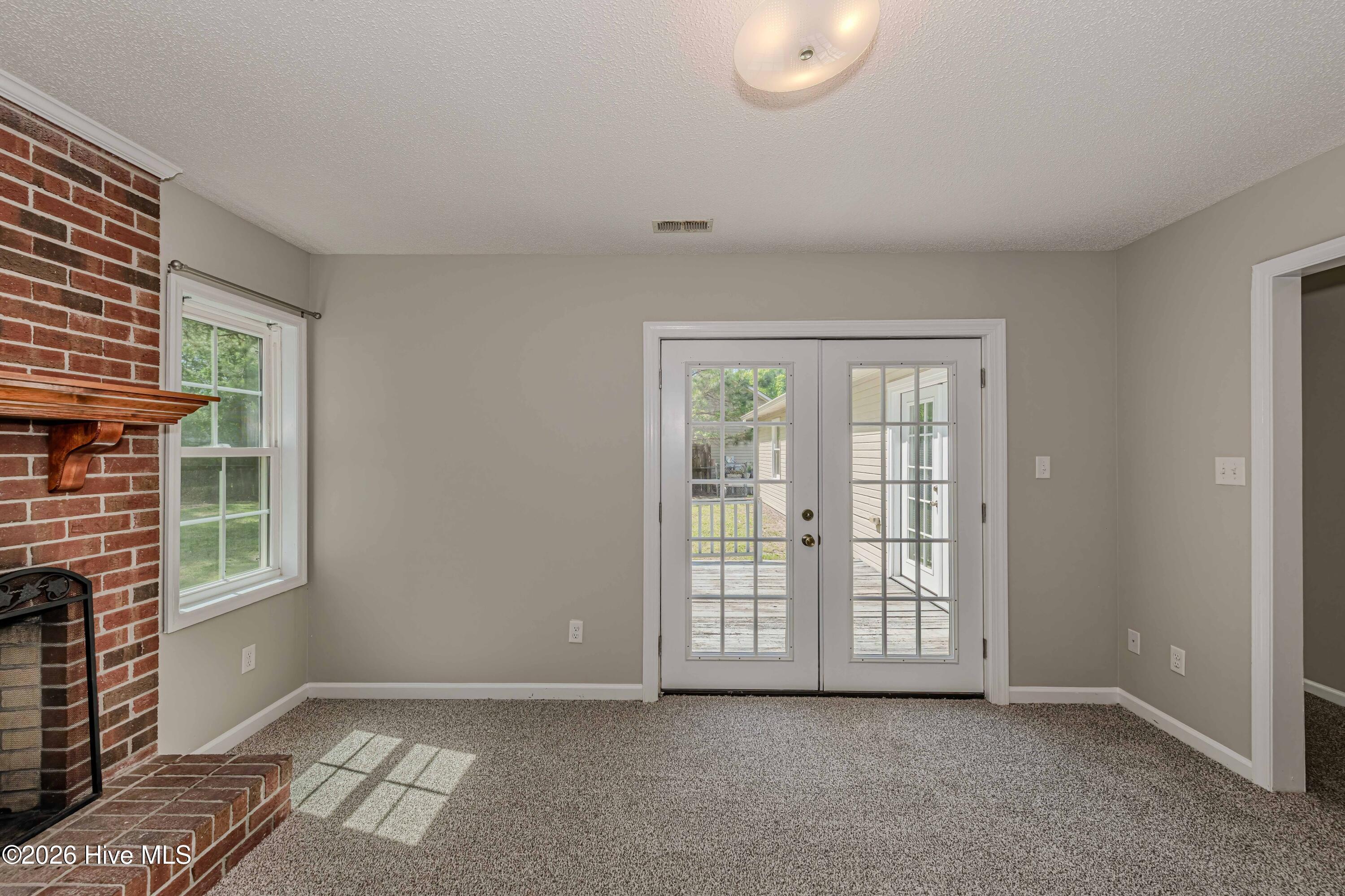 100568106 | Photo 17