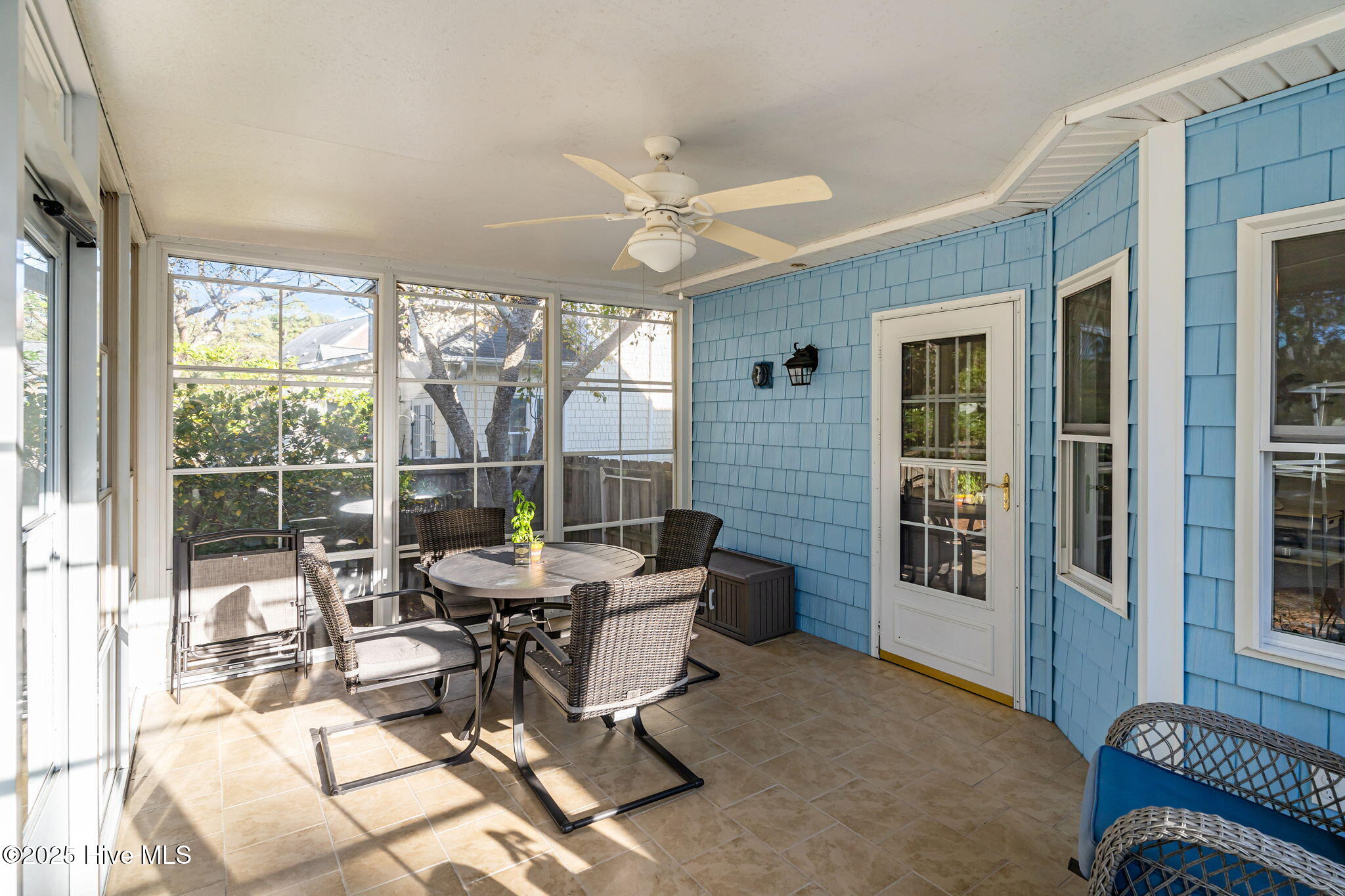 100539948 | Photo 33