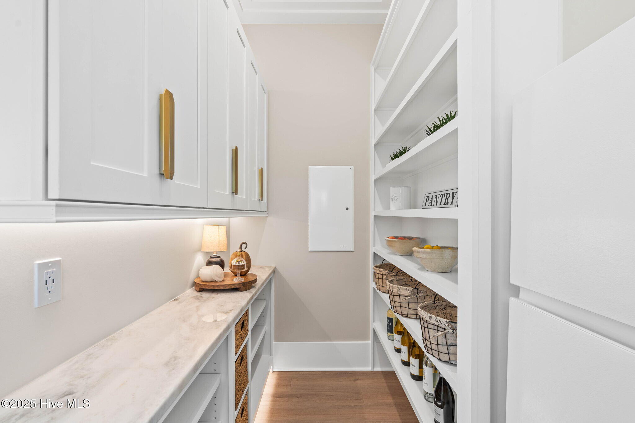 100516902 | Photo 21