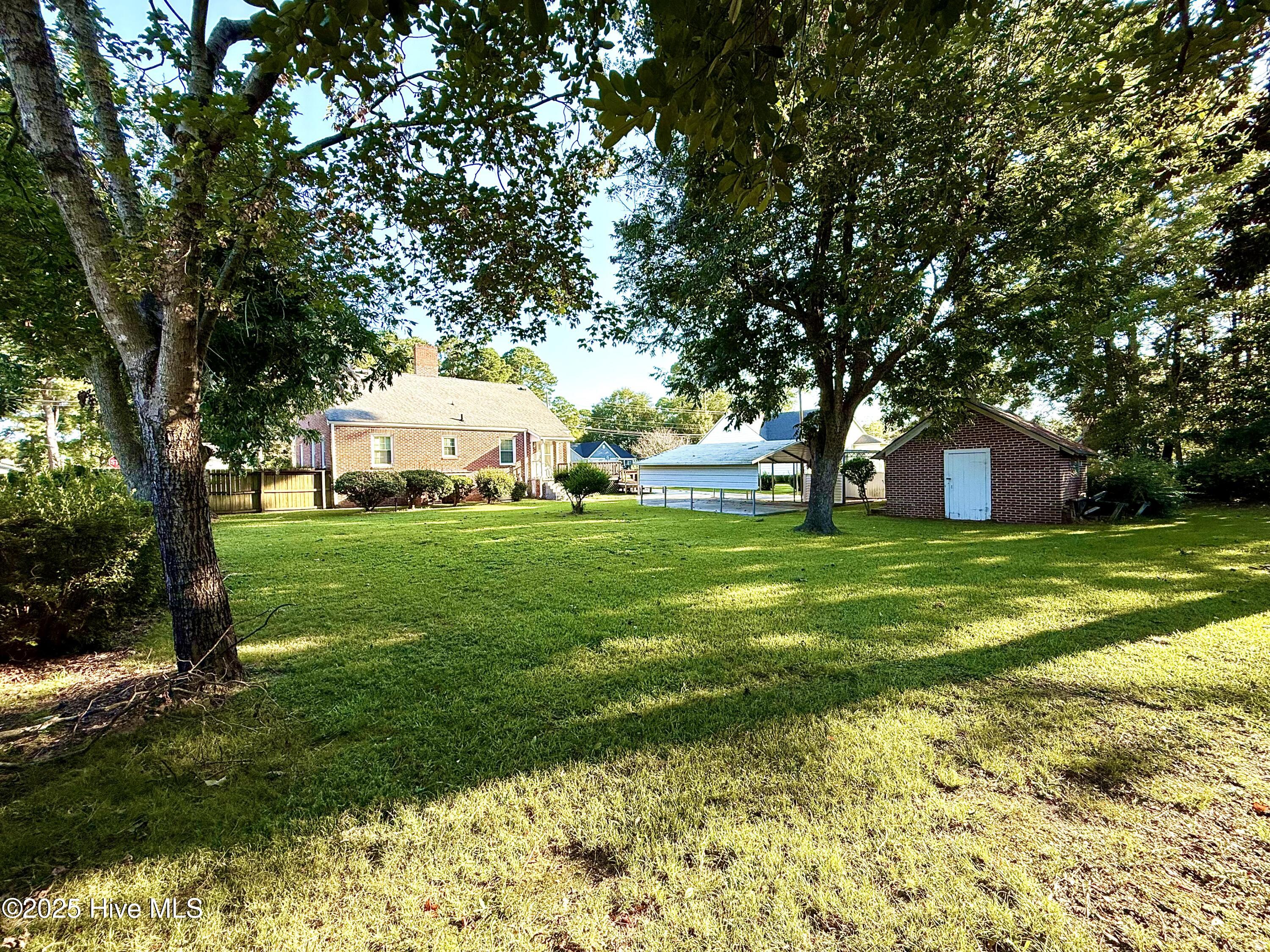 Homes for sale in Roseboro, NC | 300 E Roseboro St, Roseboro, NC 28382 | MLS# 100539148