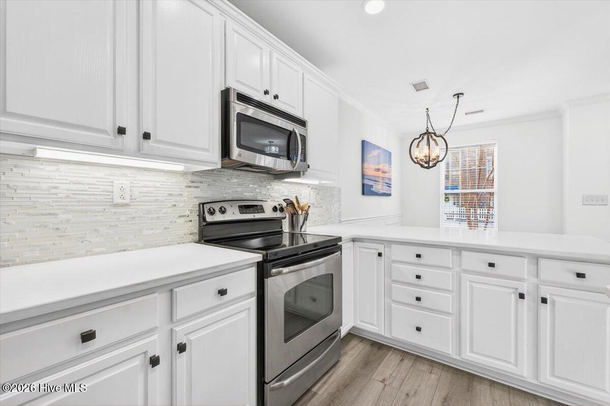 100548437 | Photo 20