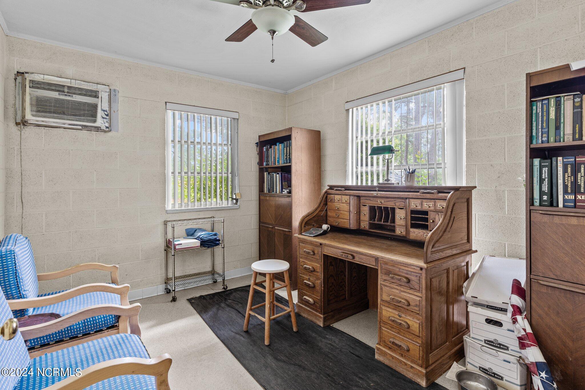 100517313 | Photo 14