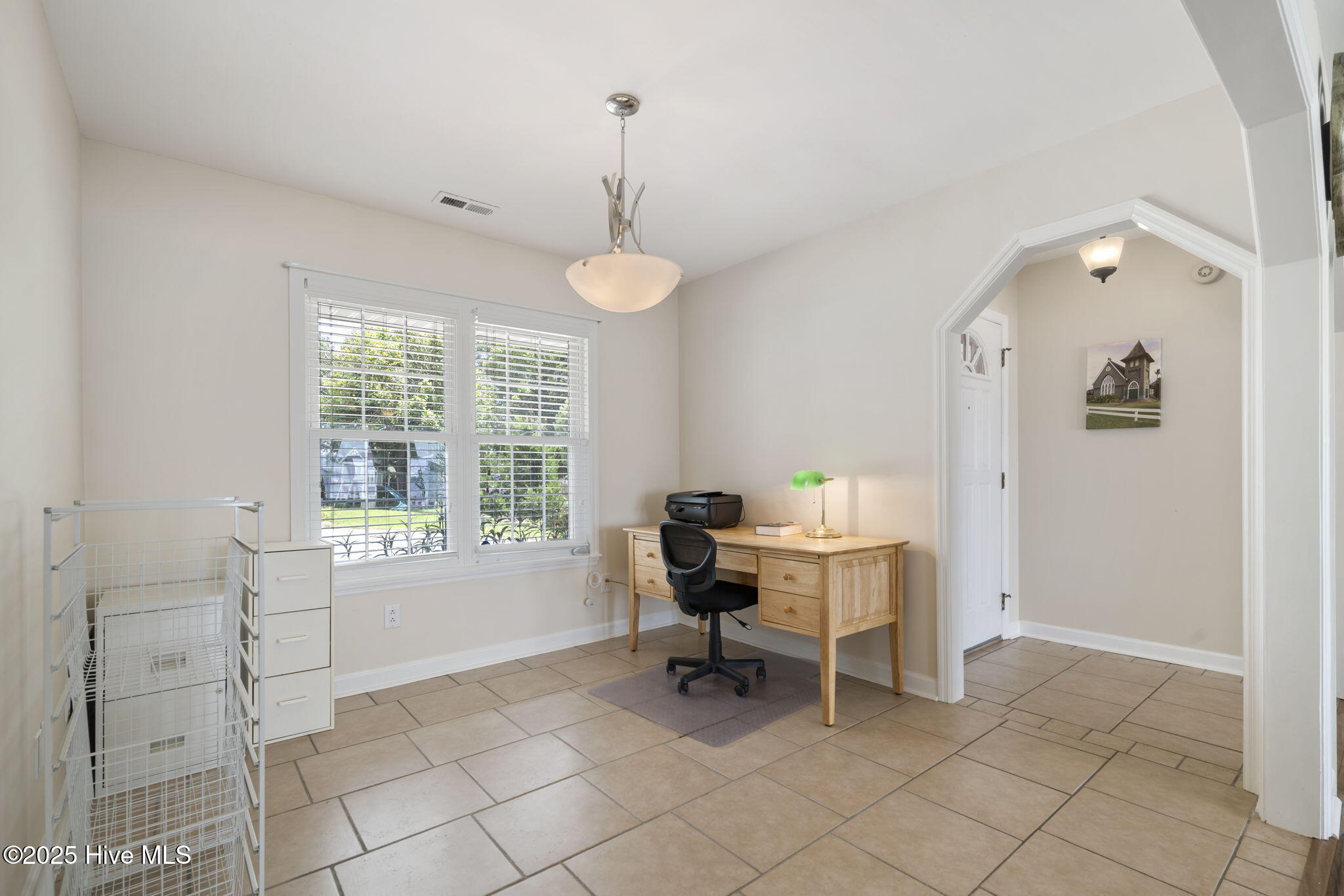 100546125 | Photo 28