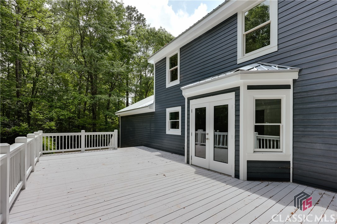 155 Hunters Pointe Drive