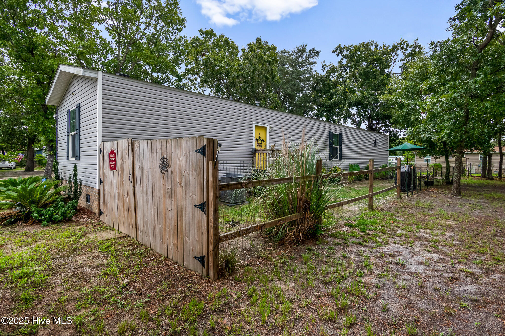 100524140 | Photo 34