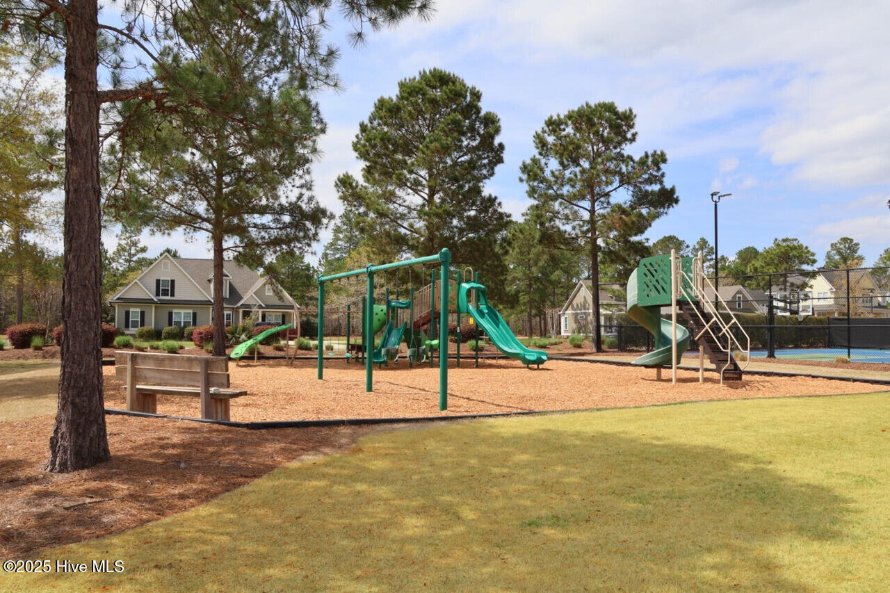 100501196 | Photo 16