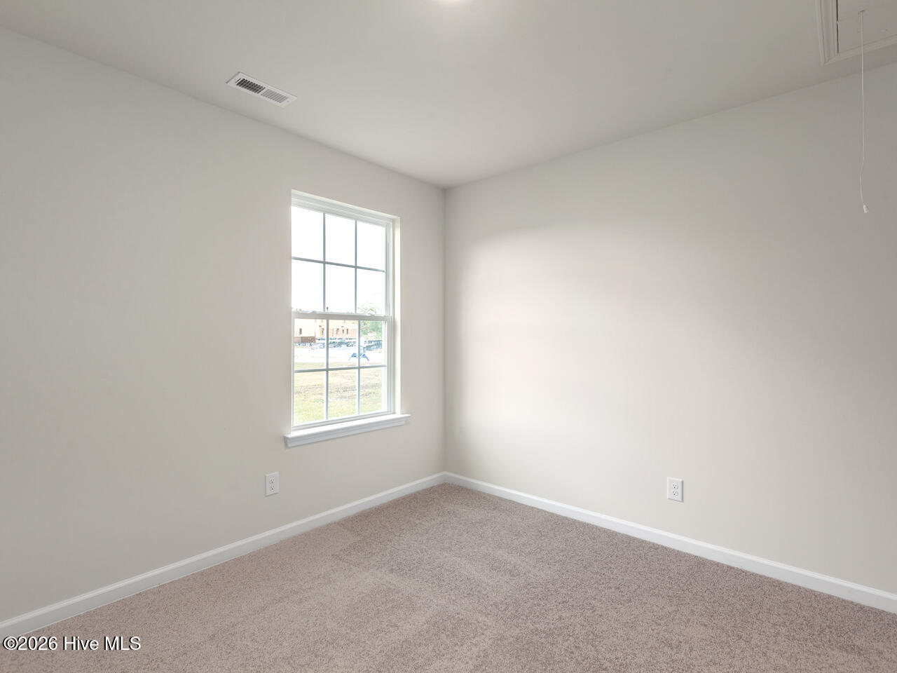 100547895 | Photo 25