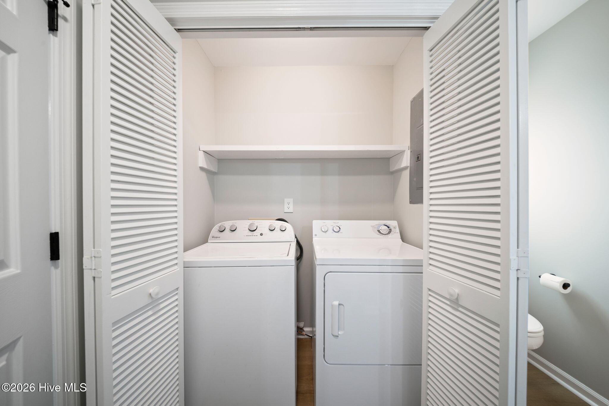 100557260 | Photo 29