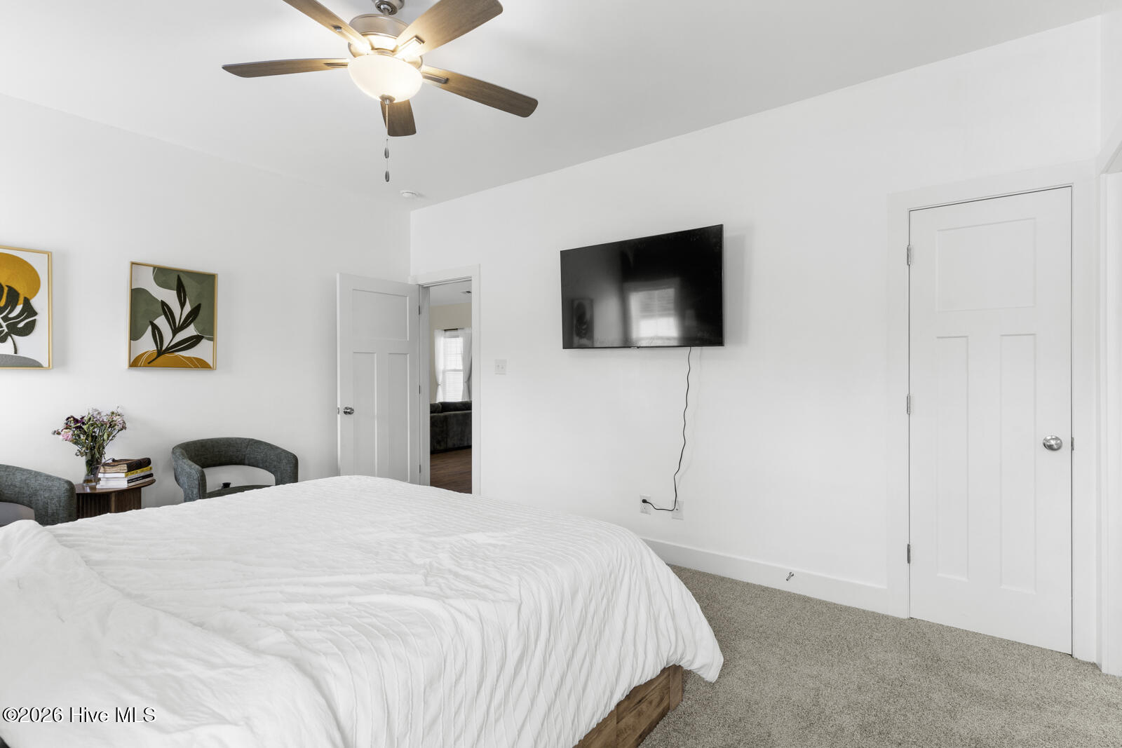 100565903 | Photo 10