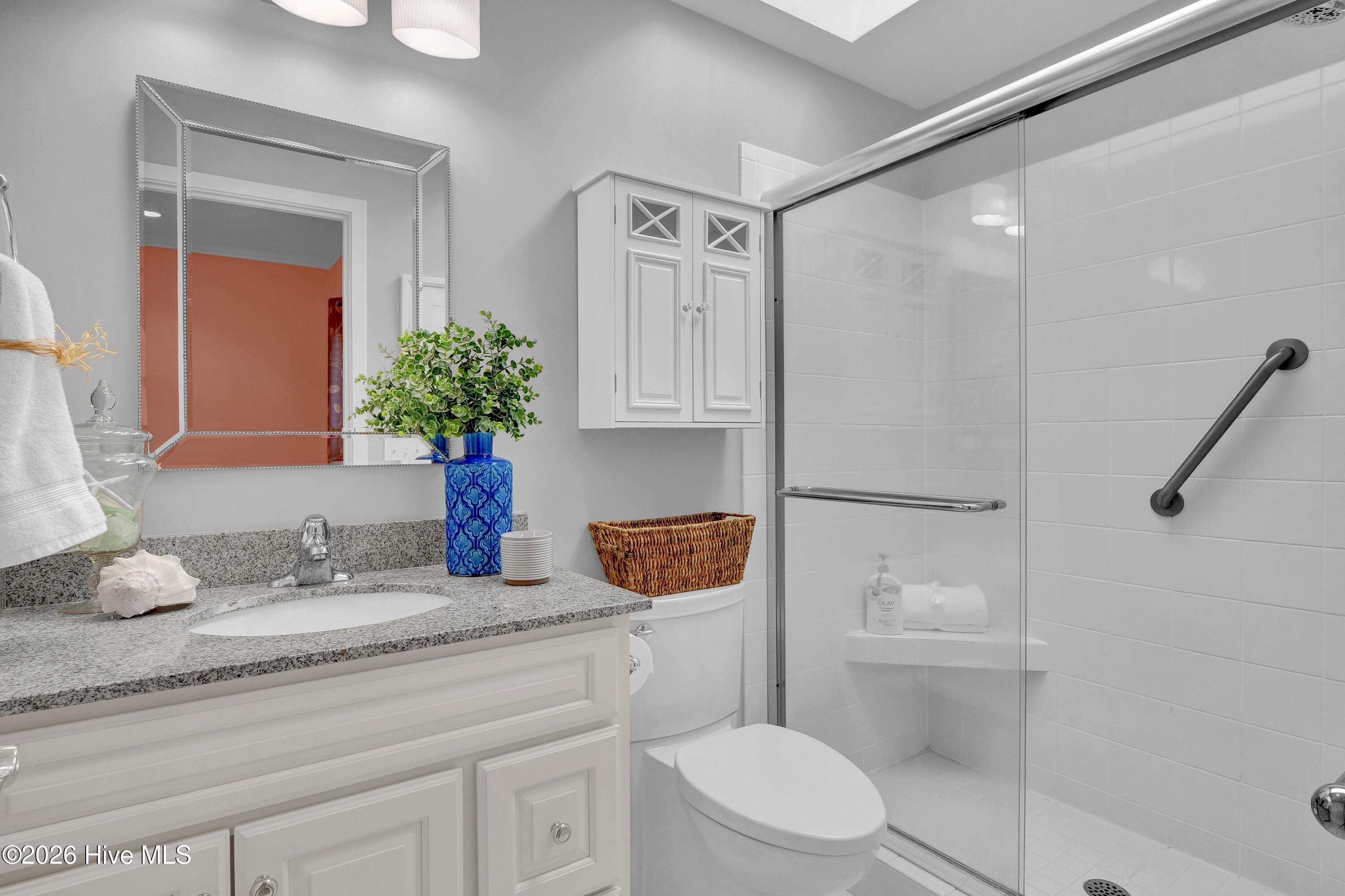 100555584 | Photo 19