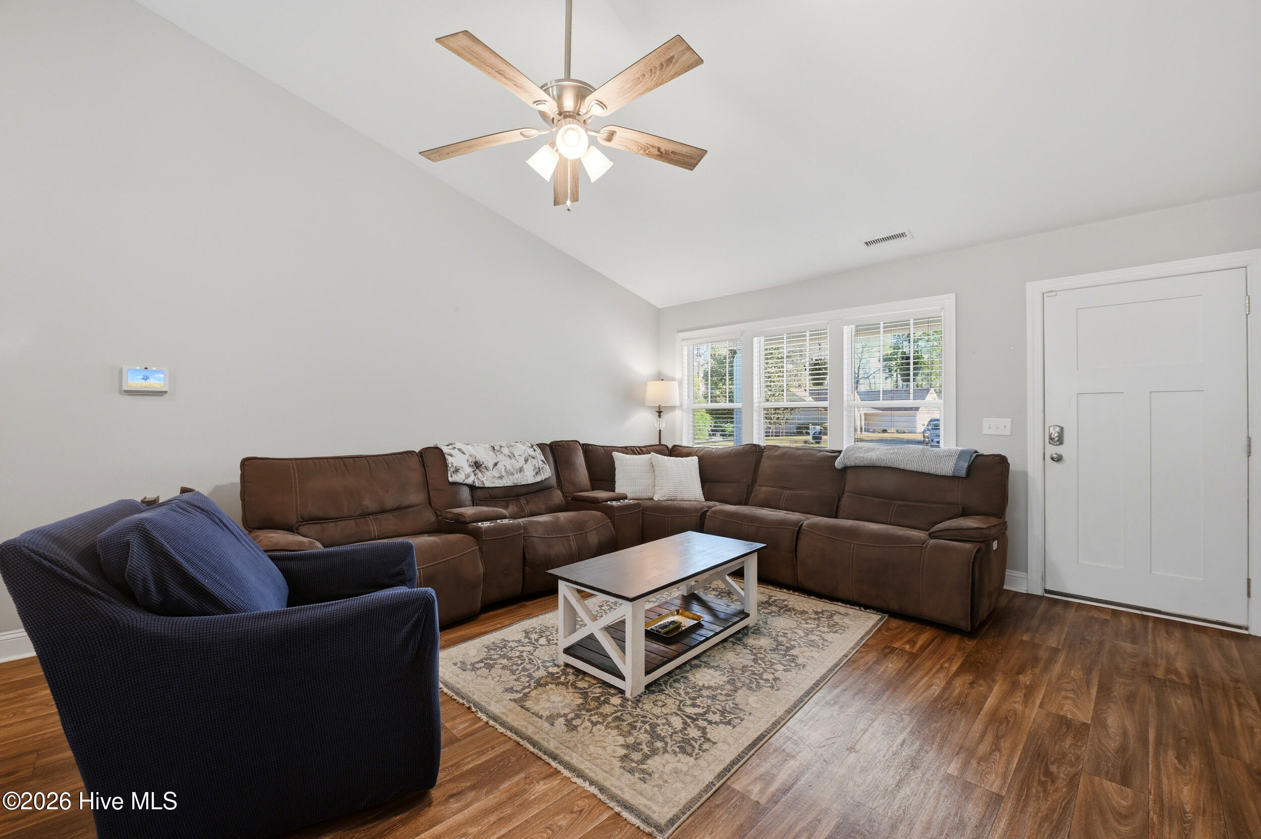 107 Milam Court, Burgaw, NC 28425 – photo 6: 6_107_milam_ct_006