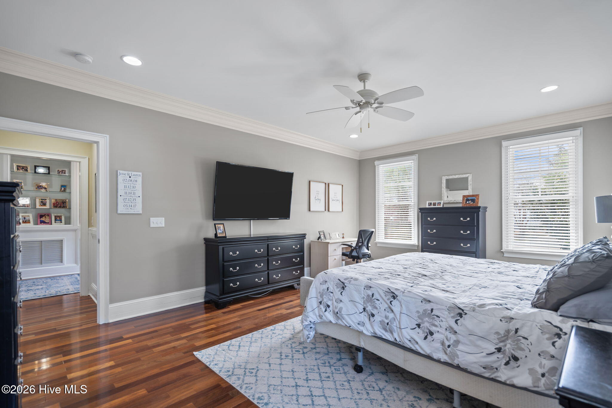 100561937 | Photo 37