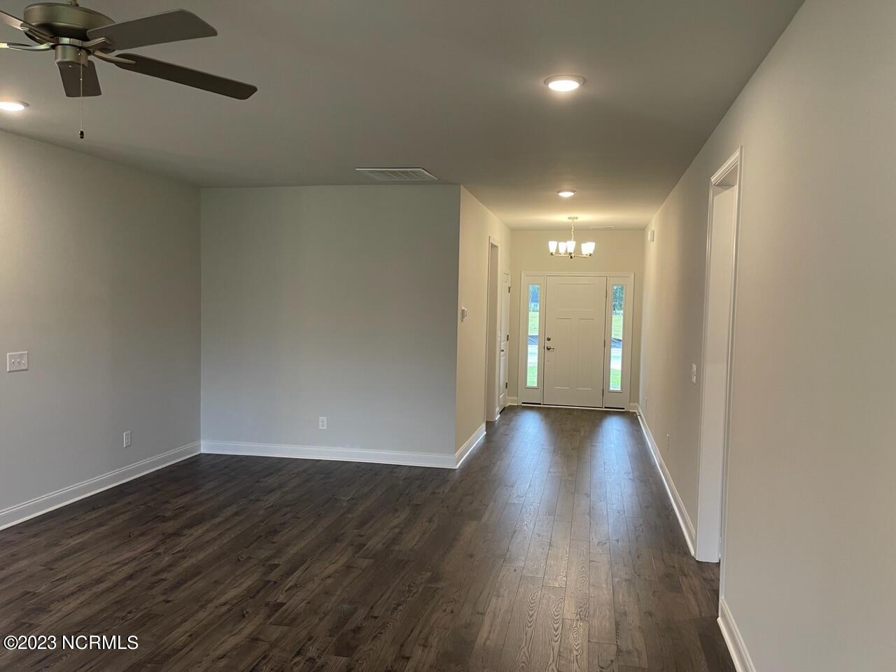 (1902) 431 Seashore Street