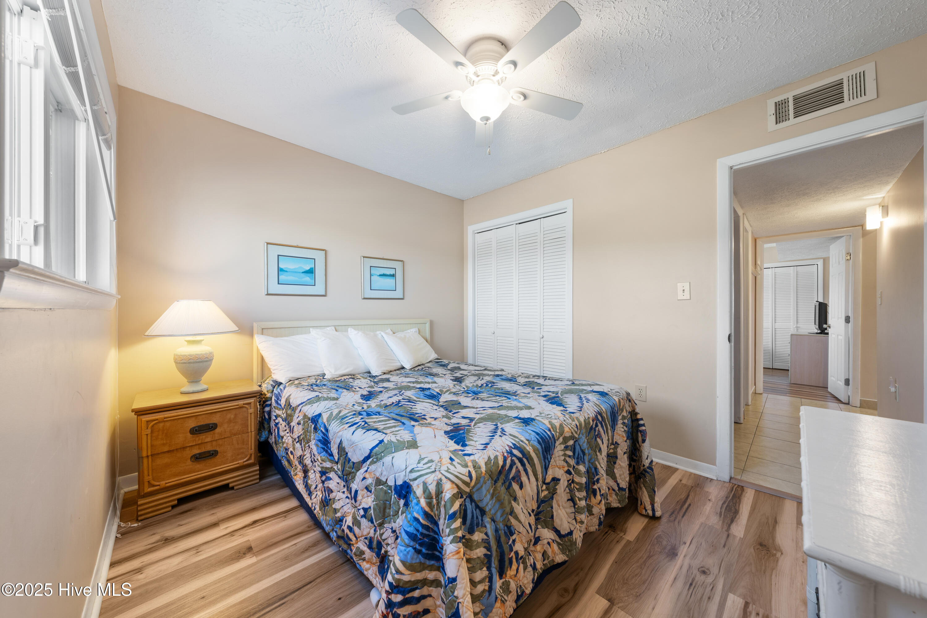 100539847 | Photo 20