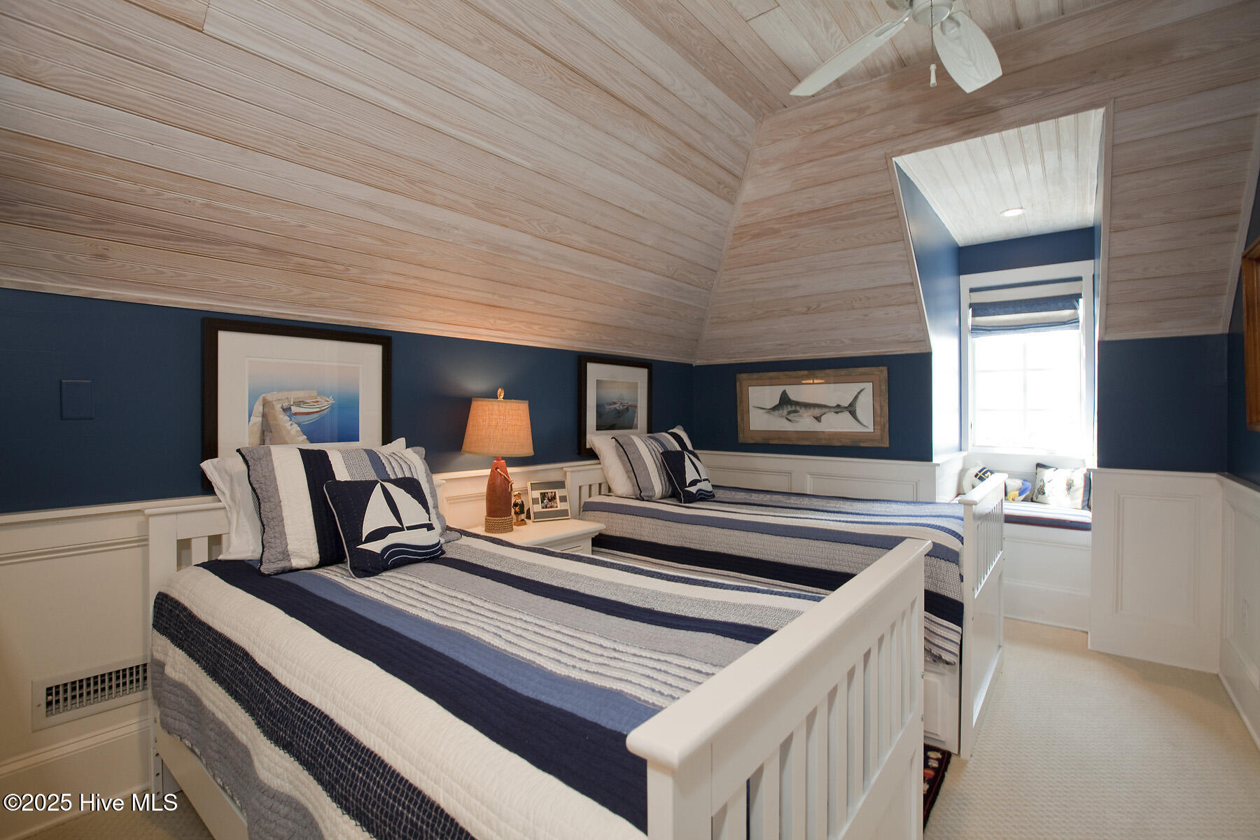 100560338 | Photo 84