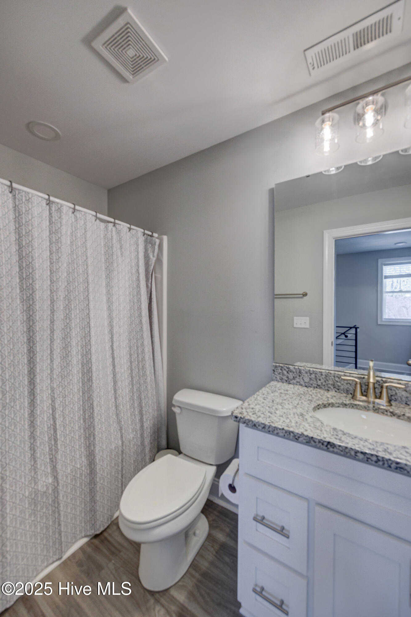 100494235 | Photo 20