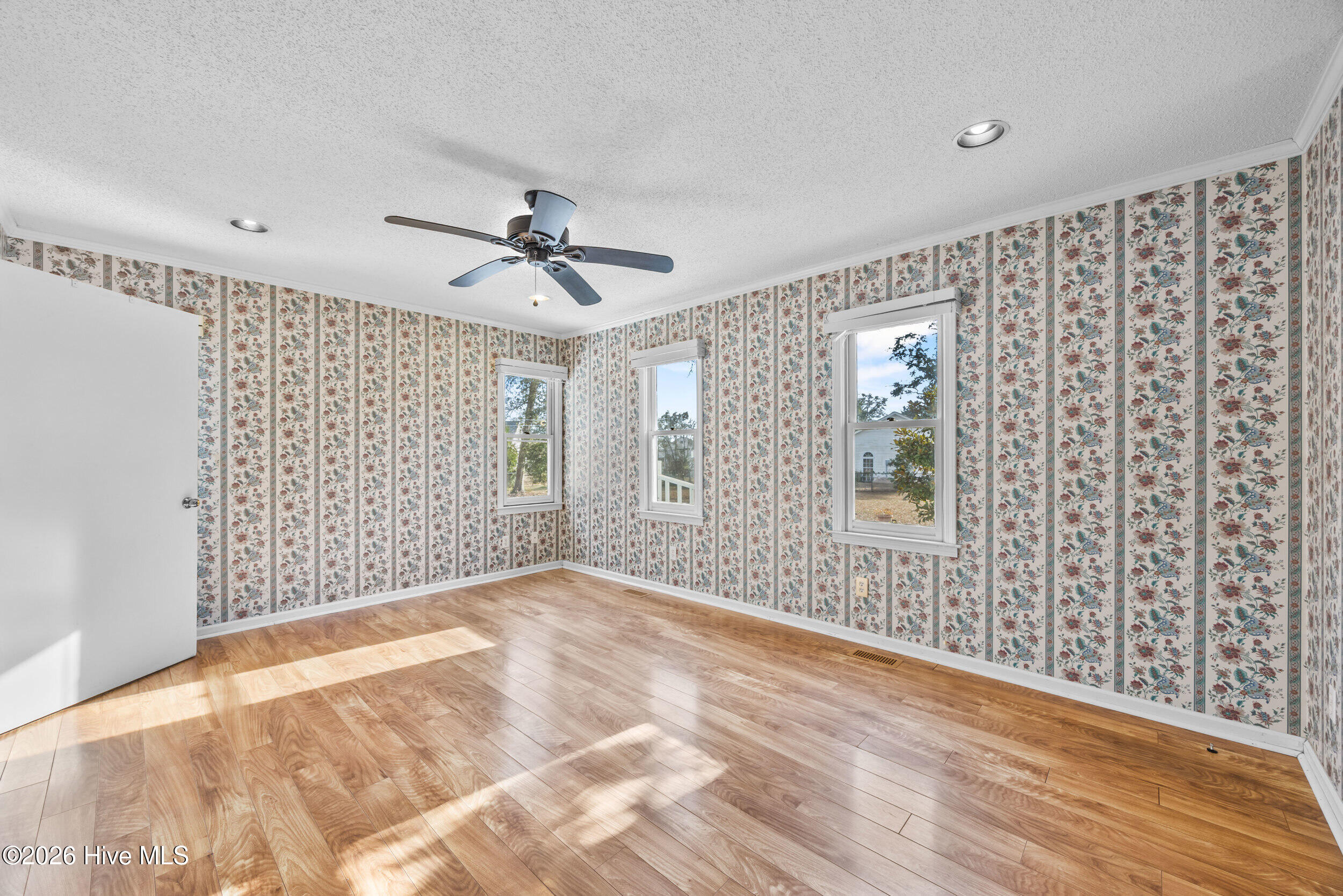 100546572 | Photo 27