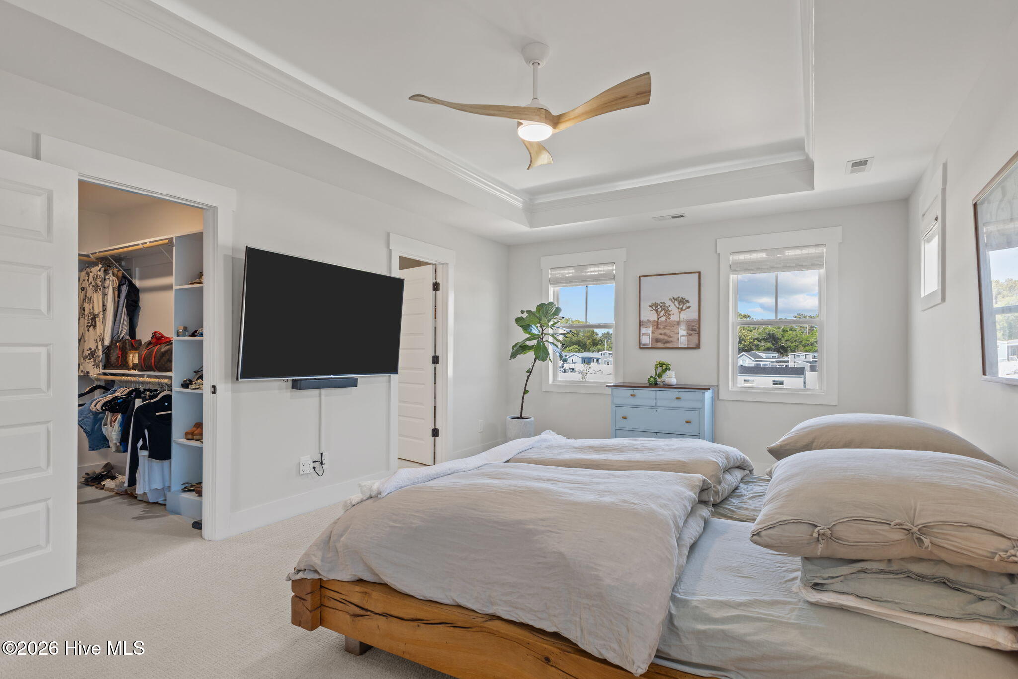 100569687 | Photo 31