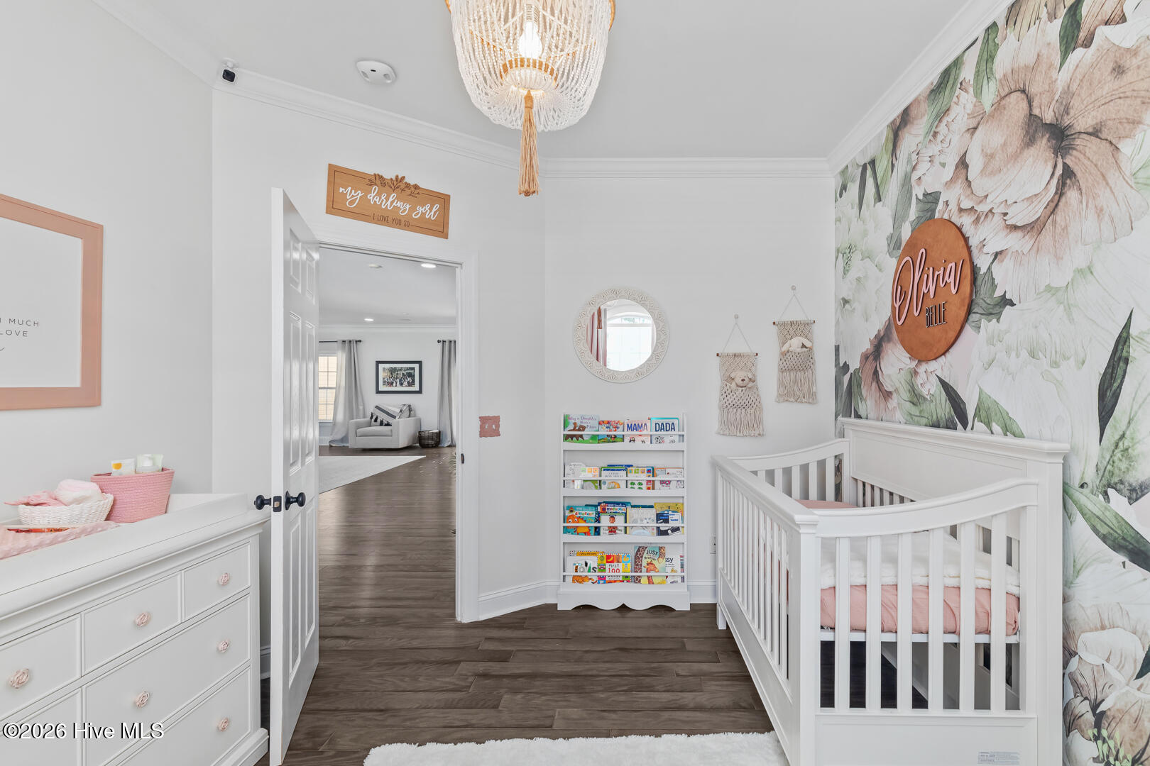 100557590 | Photo 53