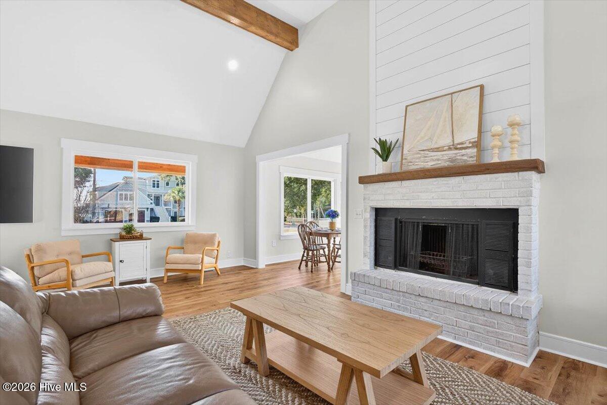 100554376 | Photo 10