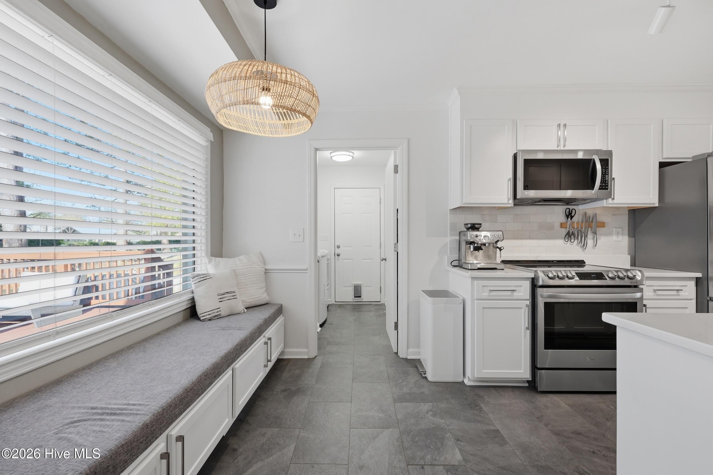 100561362 | Photo 18