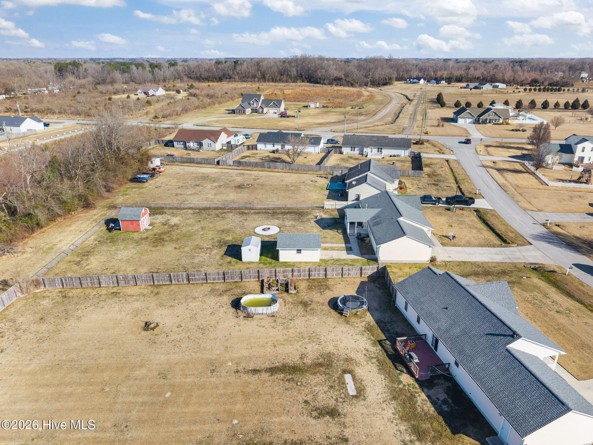 100554153 | Photo 40