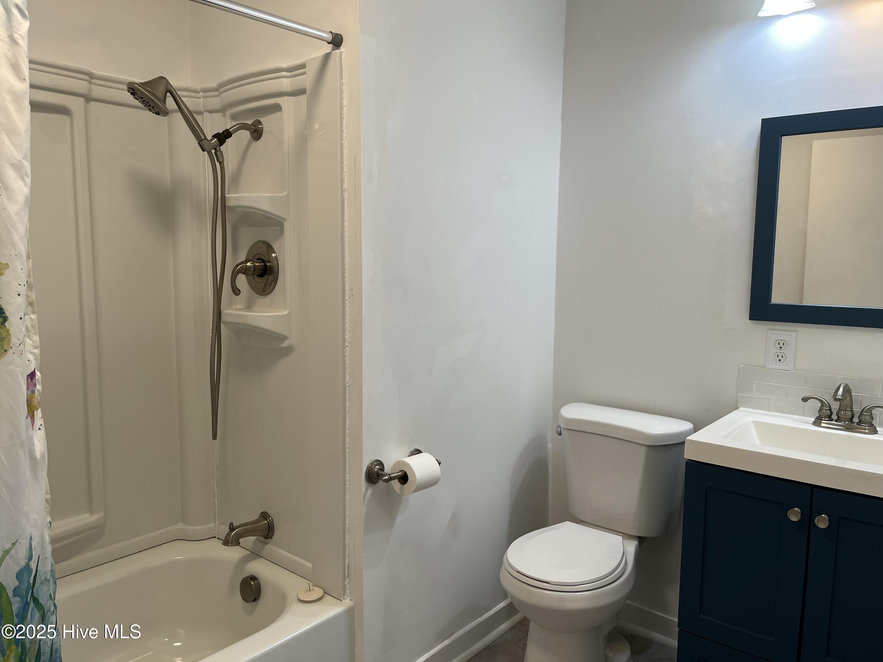 100536383 | Photo 14