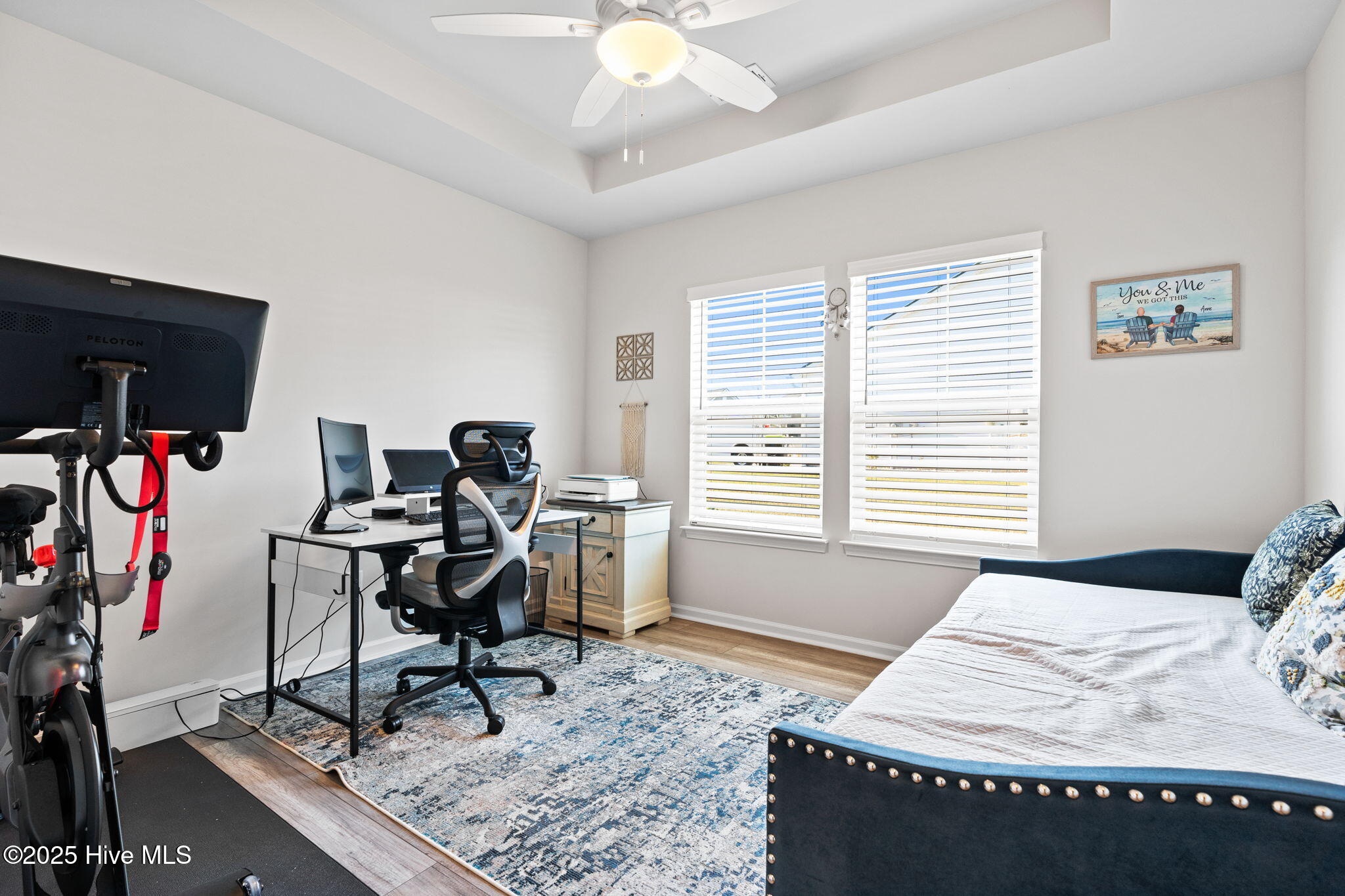 100495537 | Photo 25