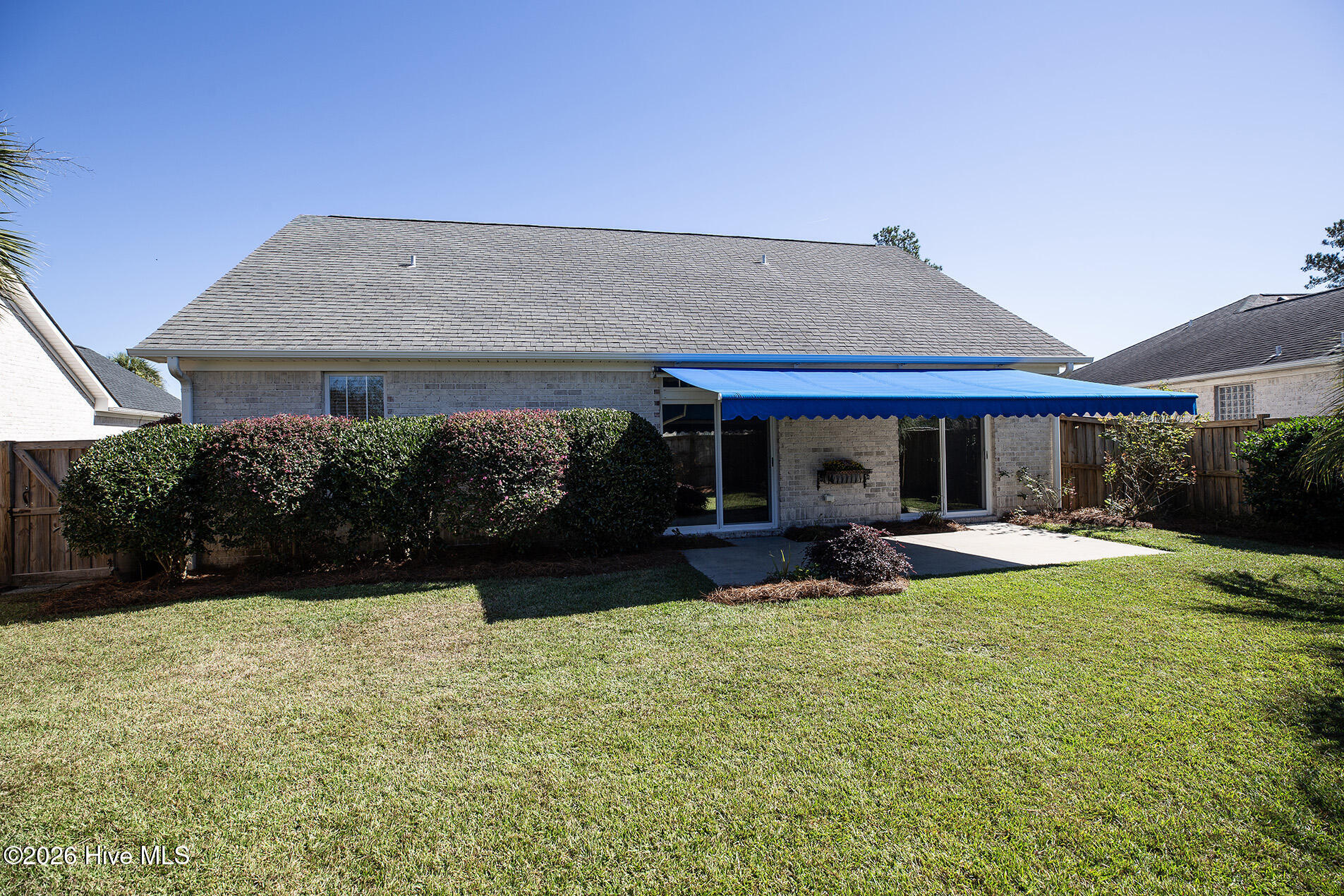 100569615 | Photo 31