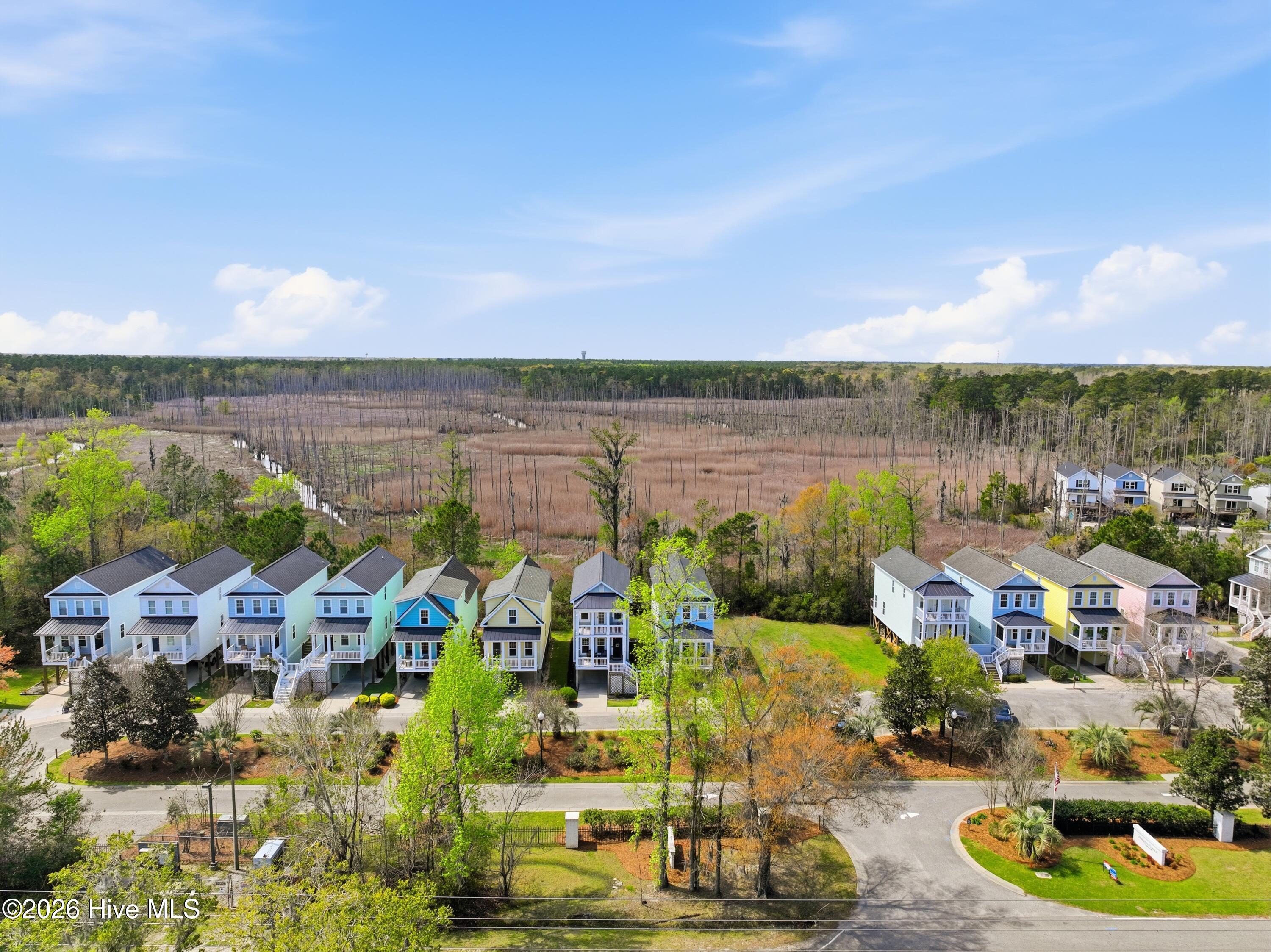 100563729 | Photo 46