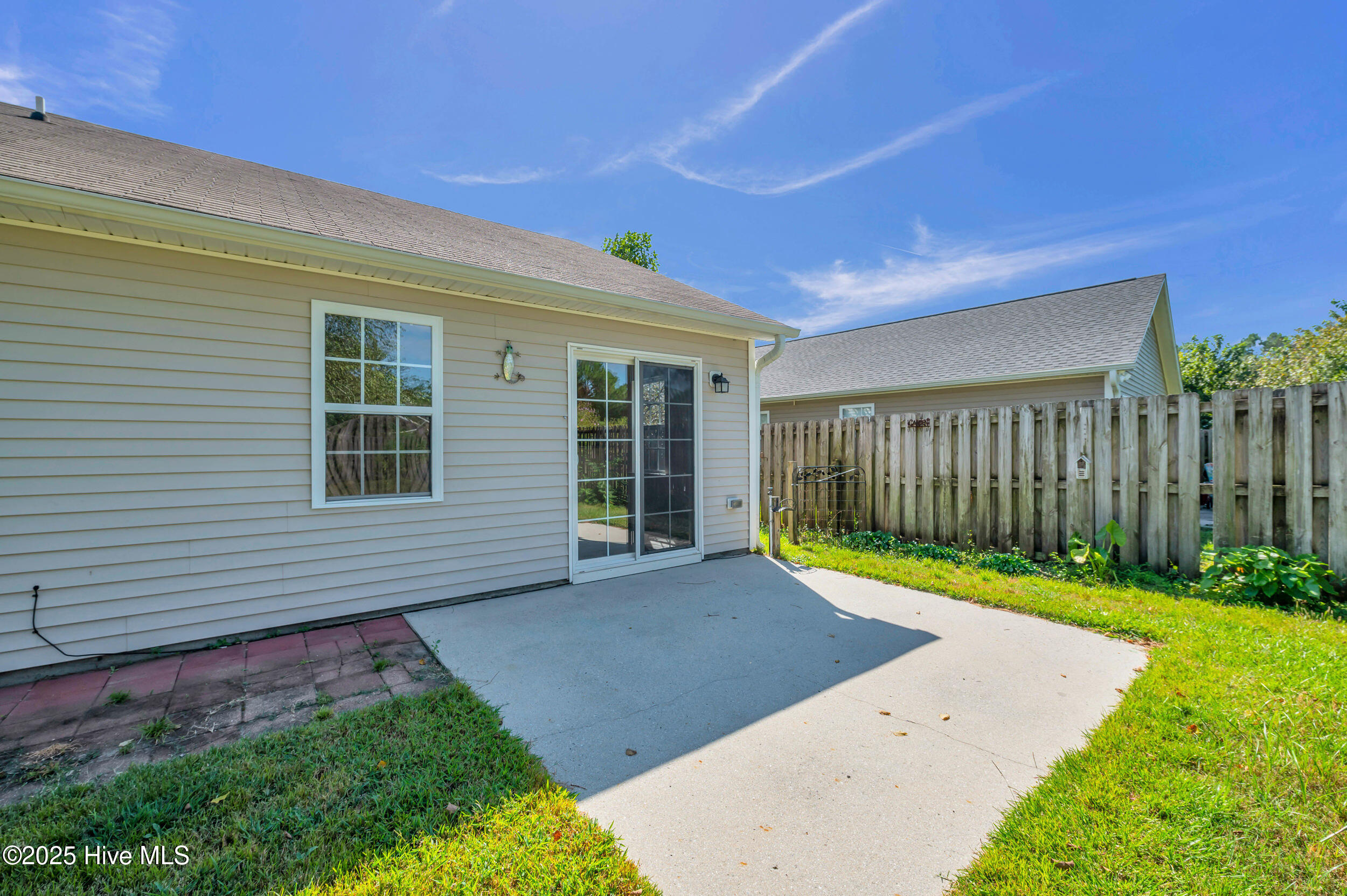 100531255 | Photo 32