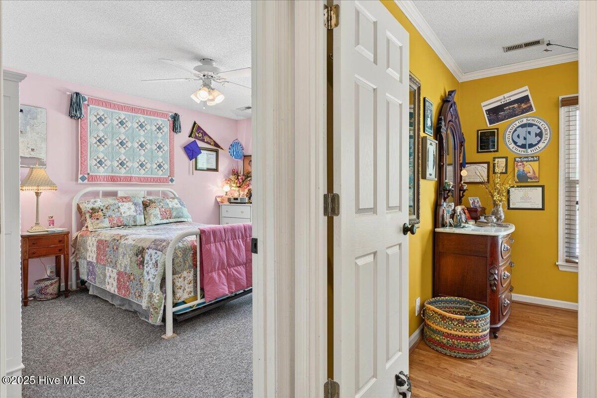 100517839 | Photo 66