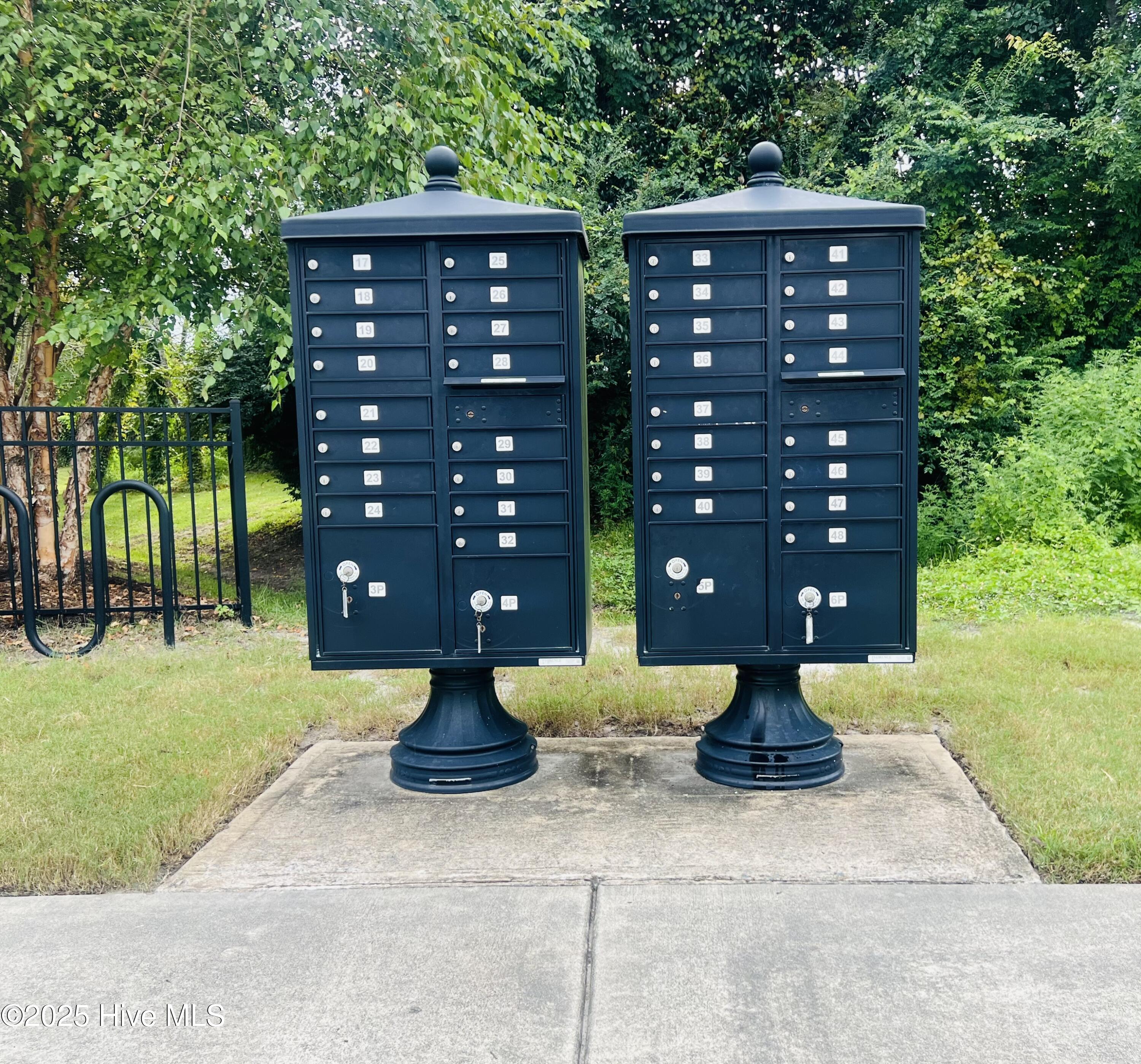 100526886 | Photo 56