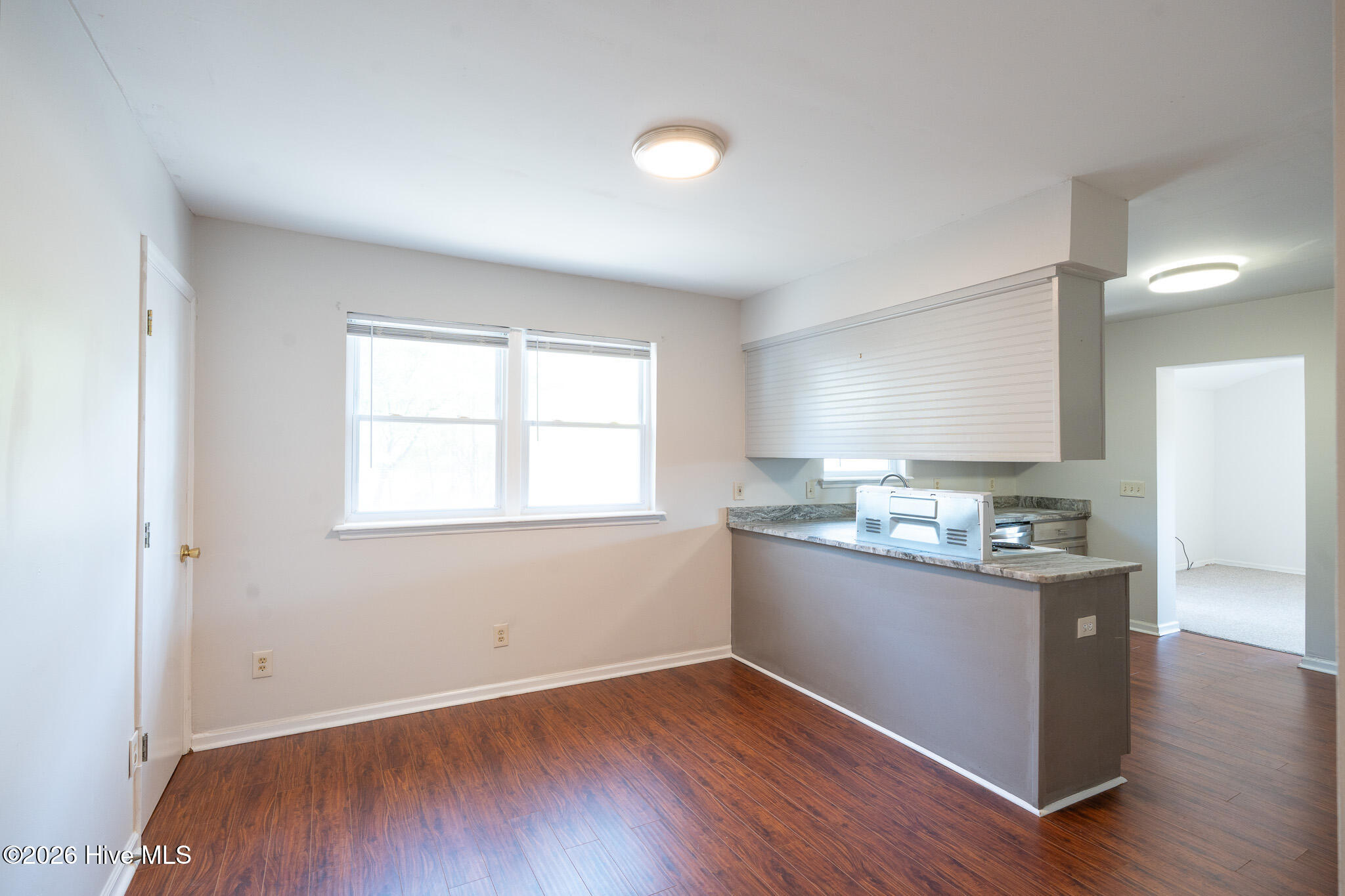 100567624 | Photo 27