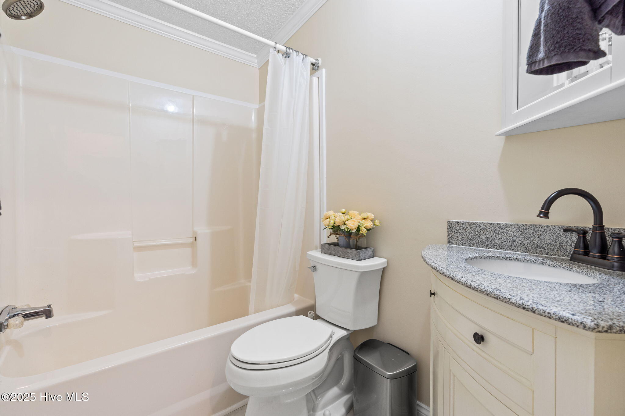 100515279 | Photo 37