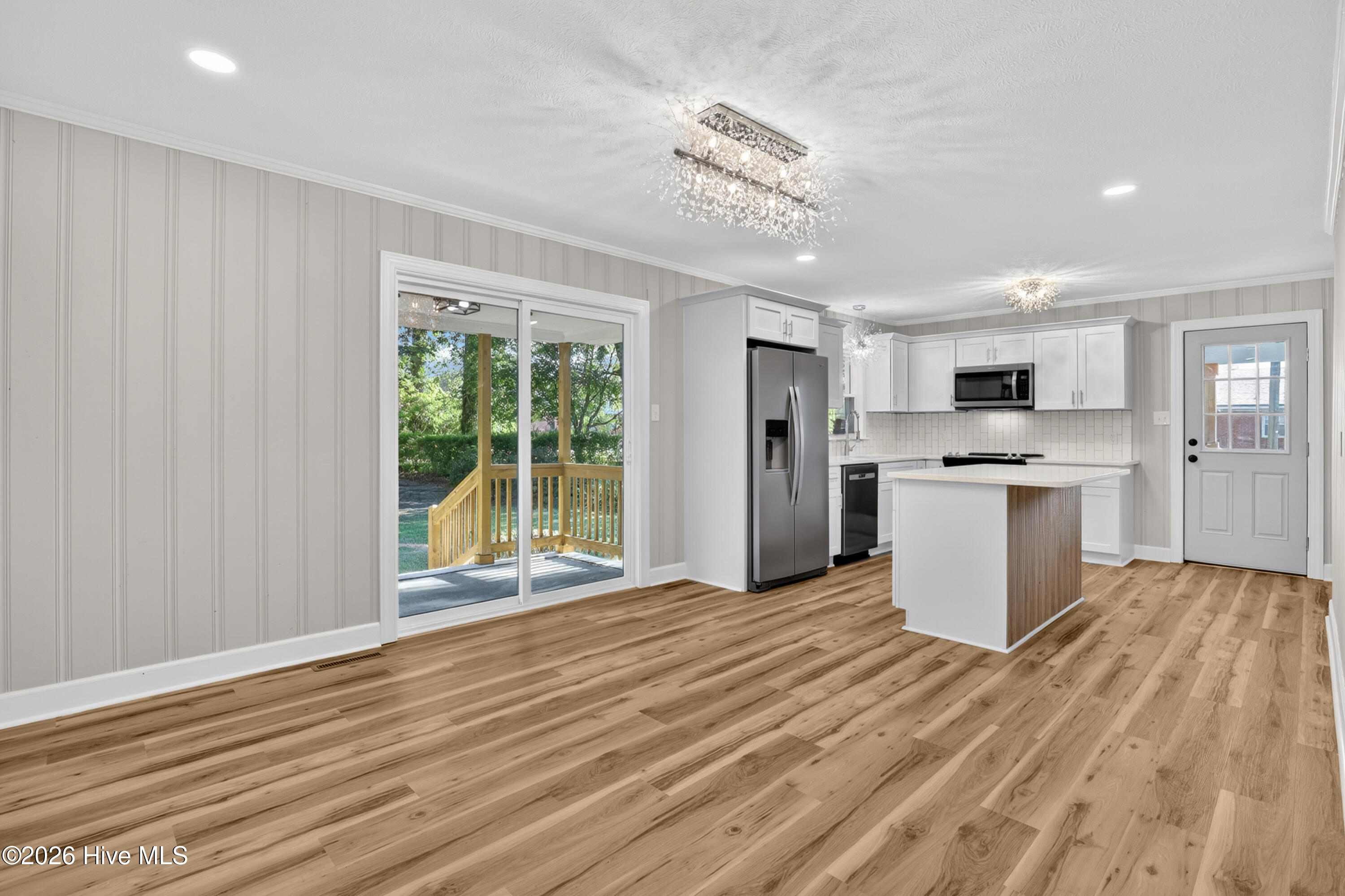 18-513 Hamilton Dr-18