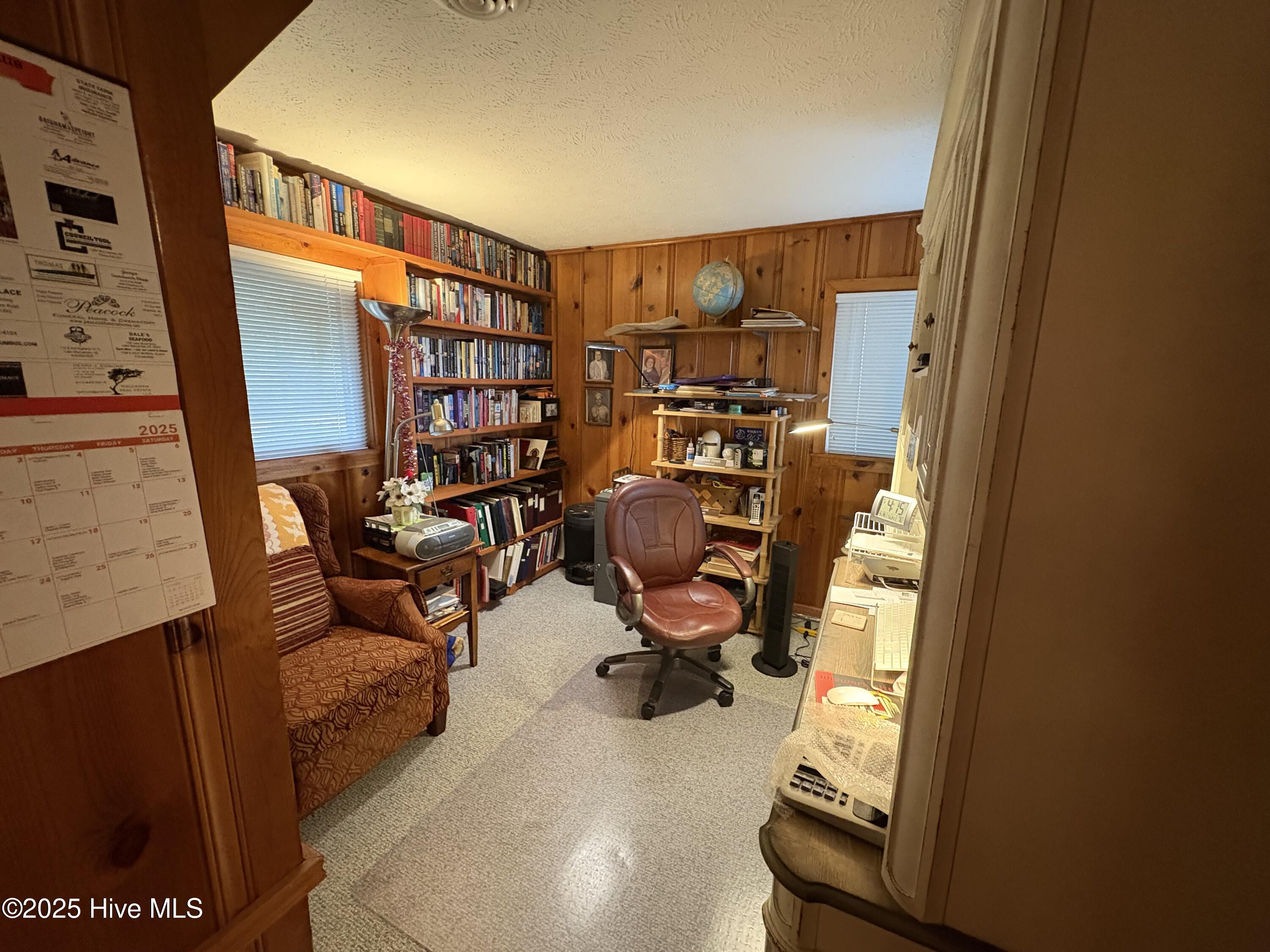 100534974 | Photo 46