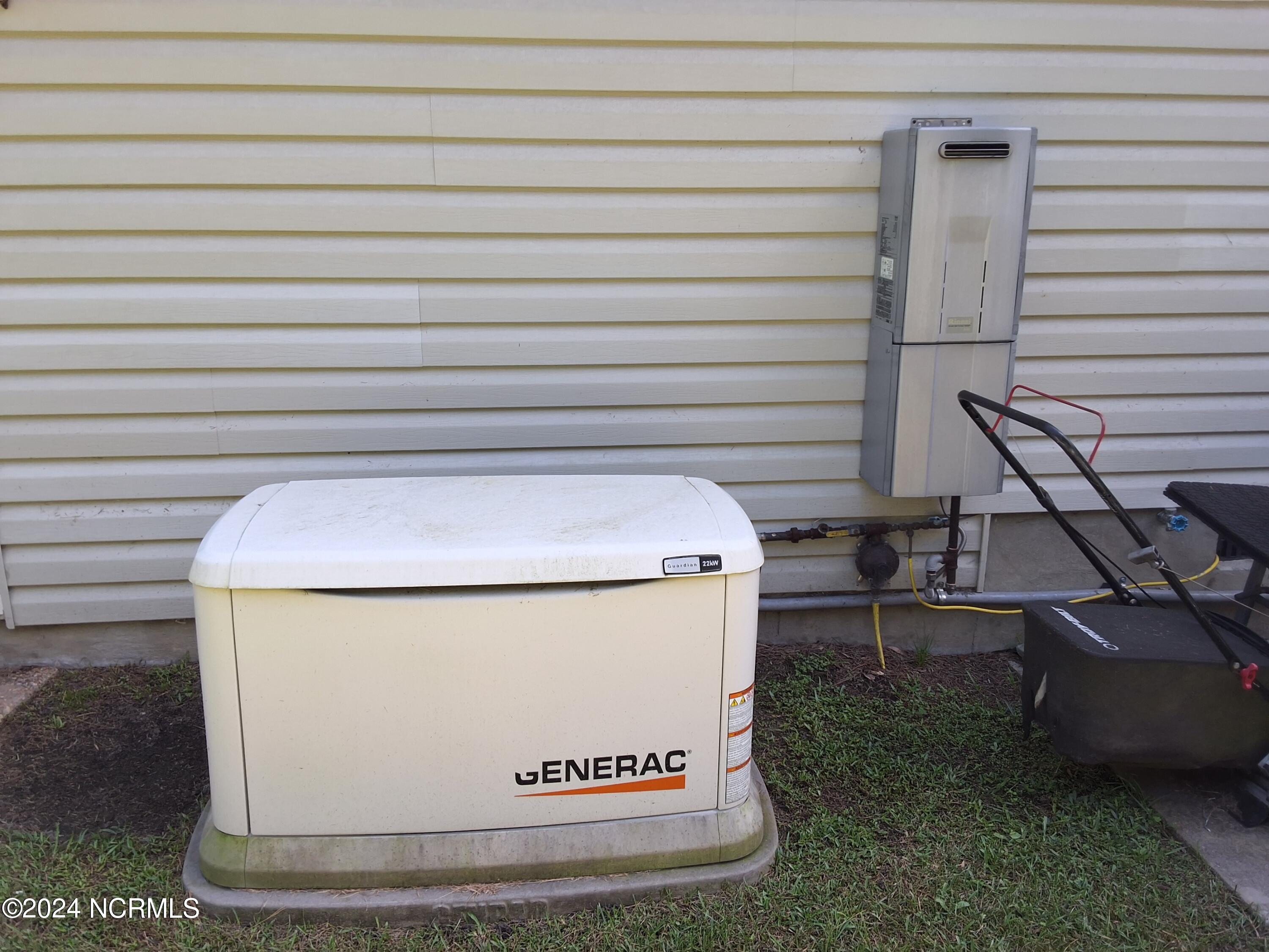 100463336 | Photo 66